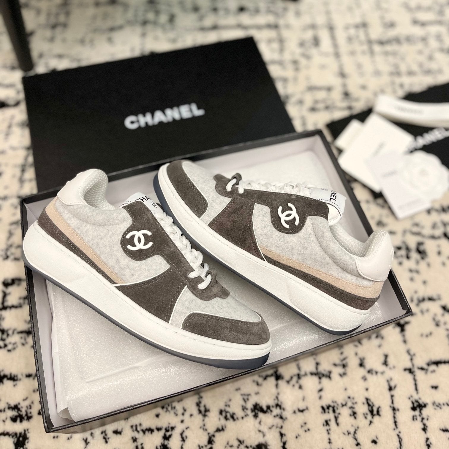cc sneaker grey velvet dark brown suede