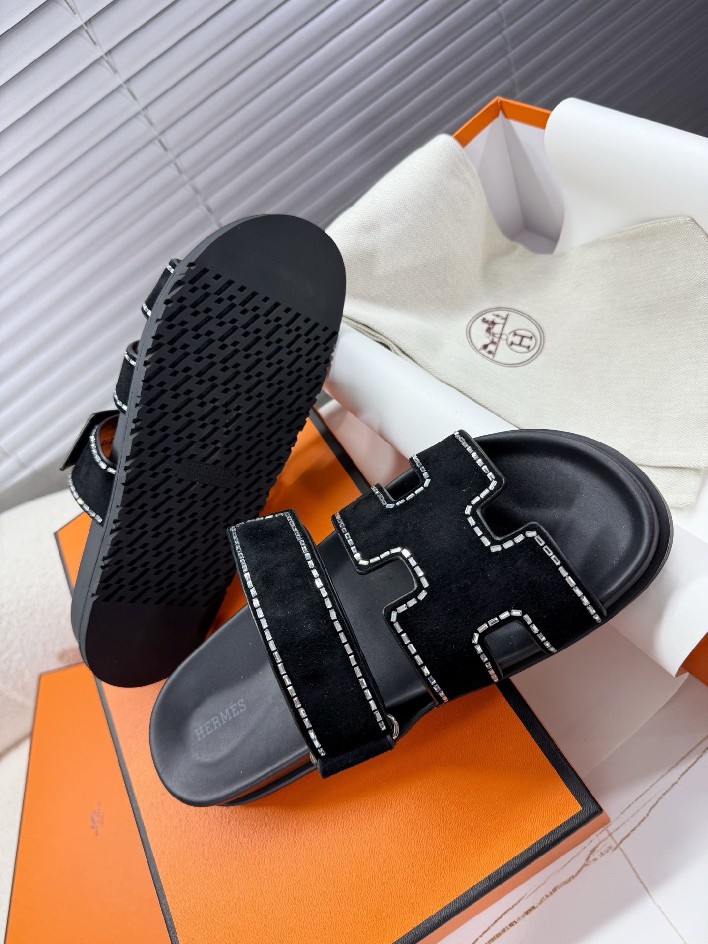 HM Chypre Sandal Black Suede and Crystals 205496