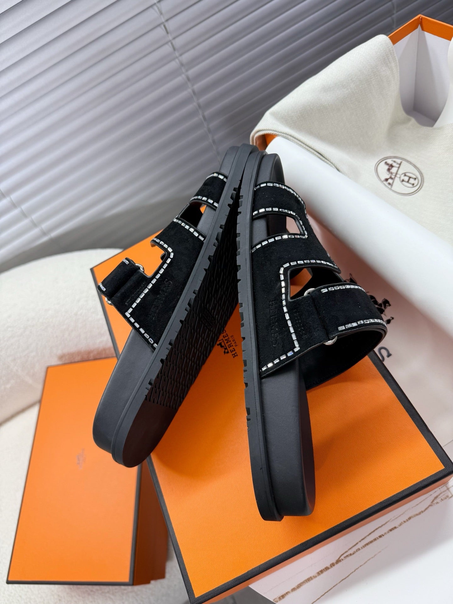 HM Chypre Sandal Black Suede and Crystals 205496