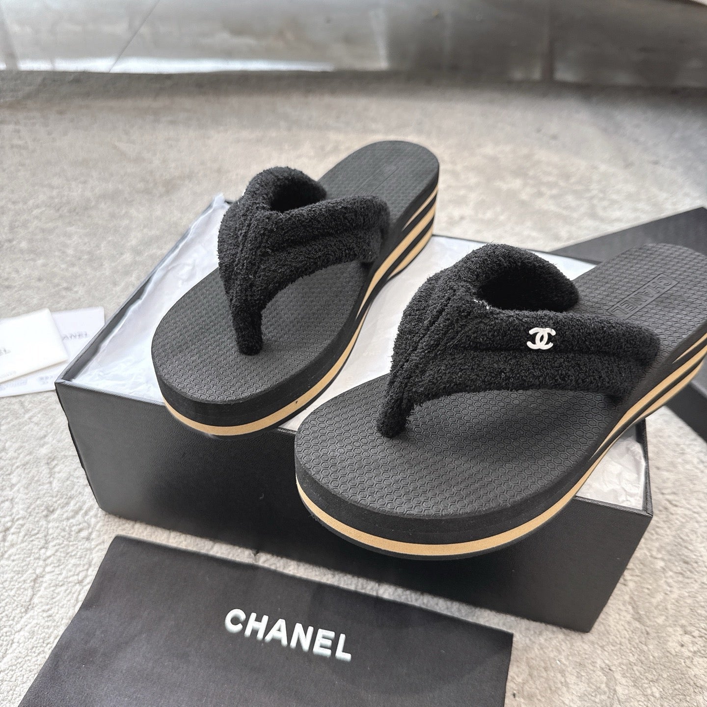 CC 25 Thong Slippers Black Woolen Cloth 311099