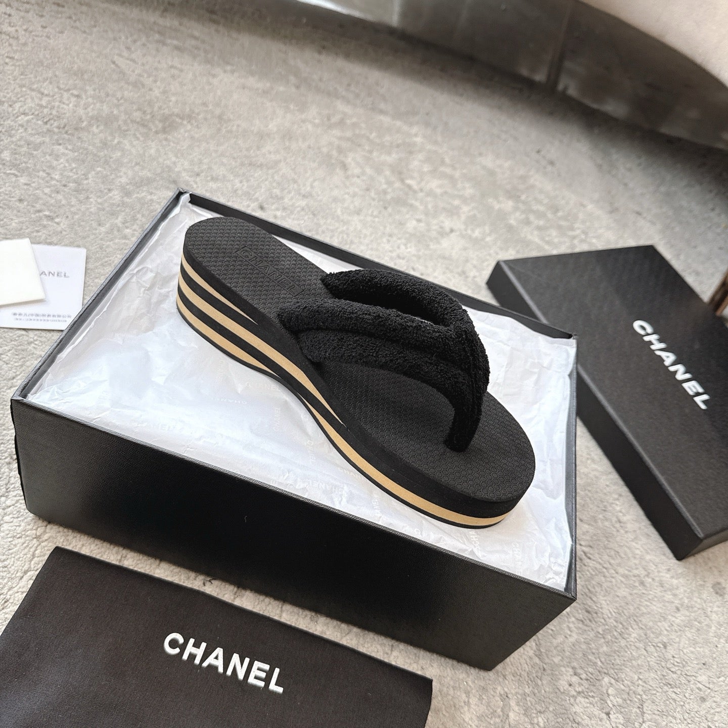 CC 25 Thong Slippers Black Woolen Cloth 311099