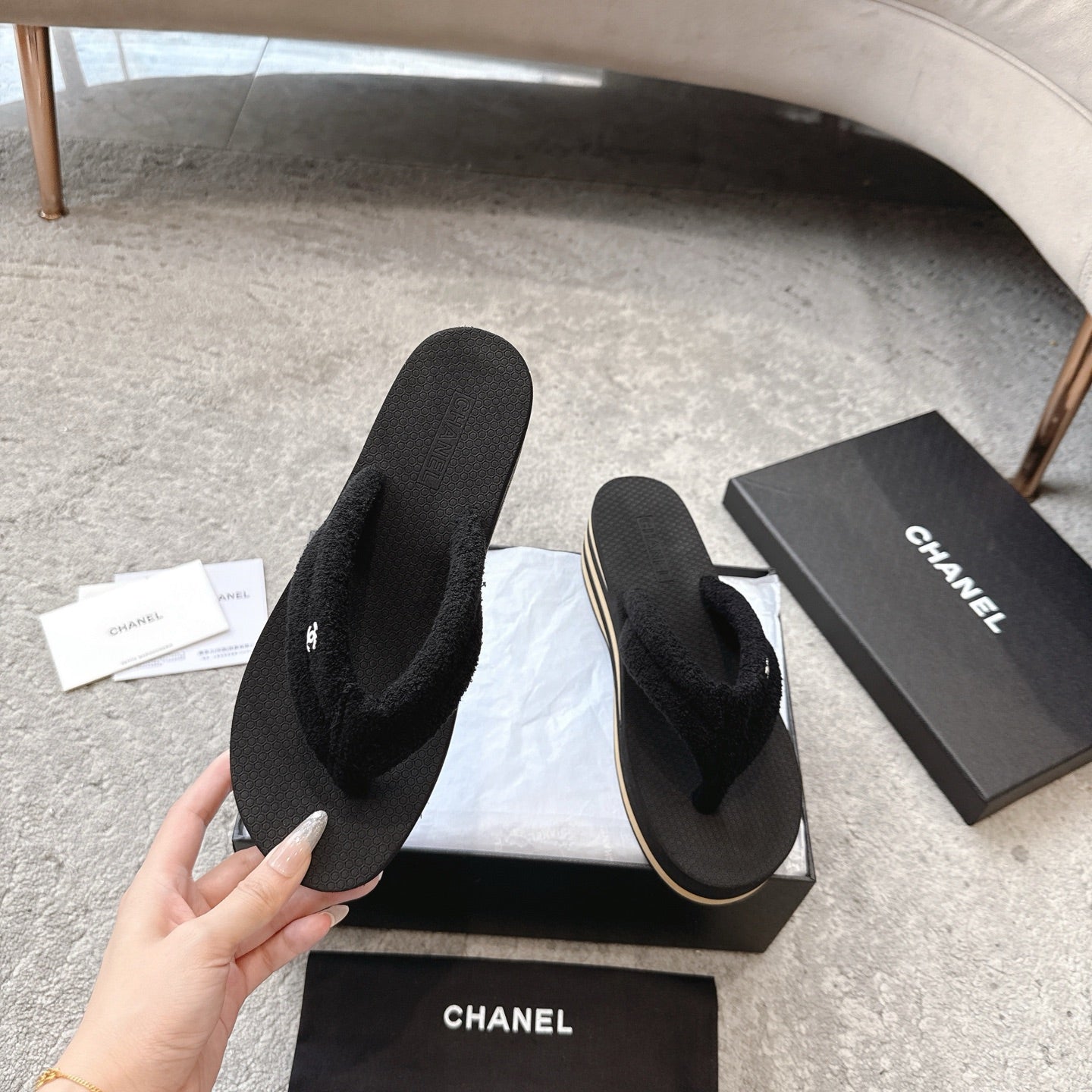 CC 25 Thong Slippers Black Woolen Cloth 311099