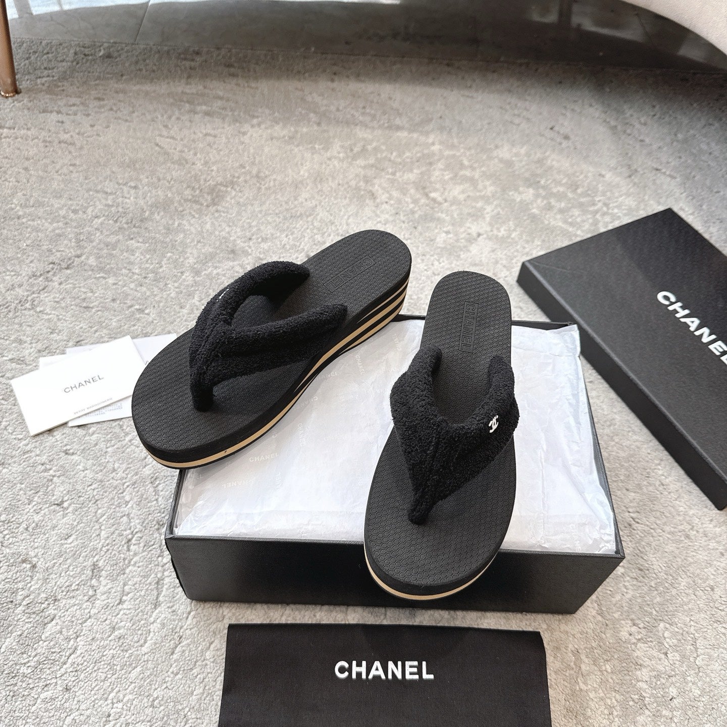 CC 25 Thong Slippers Black Woolen Cloth 311099