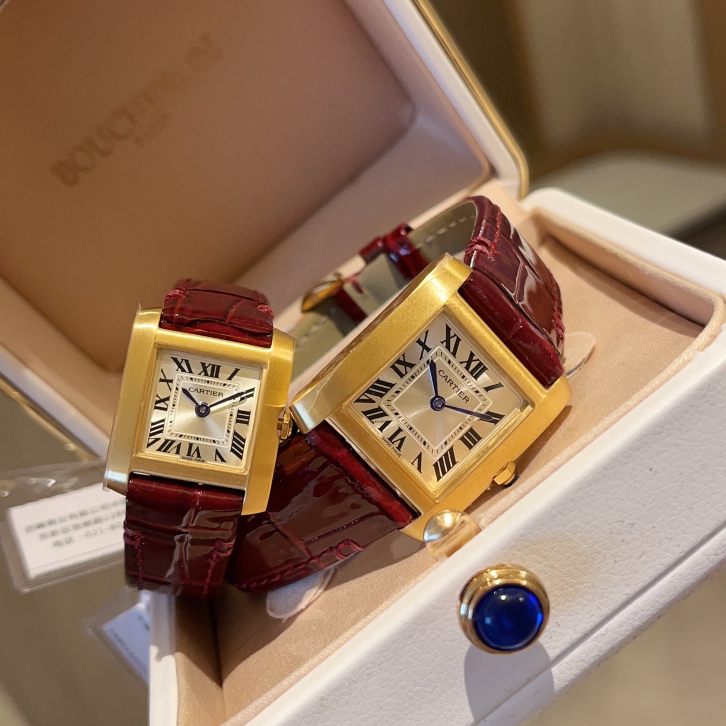 Cartier Tank Francaise 21.2 & 27 Gold Leather