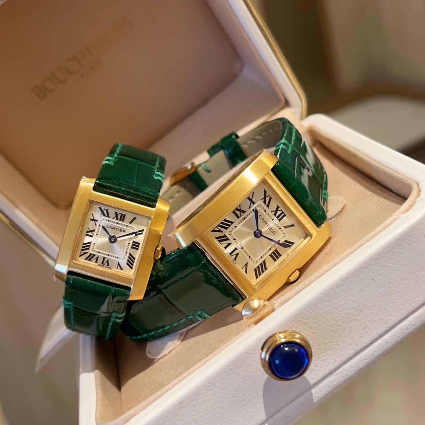Cartier Tank Francaise 21.2 & 27 Gold Leather