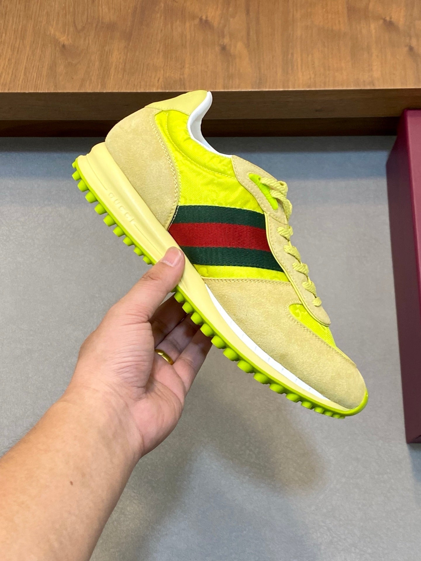 GG Men's Re-Motion Sneaker Green Suede Calfskin 709833