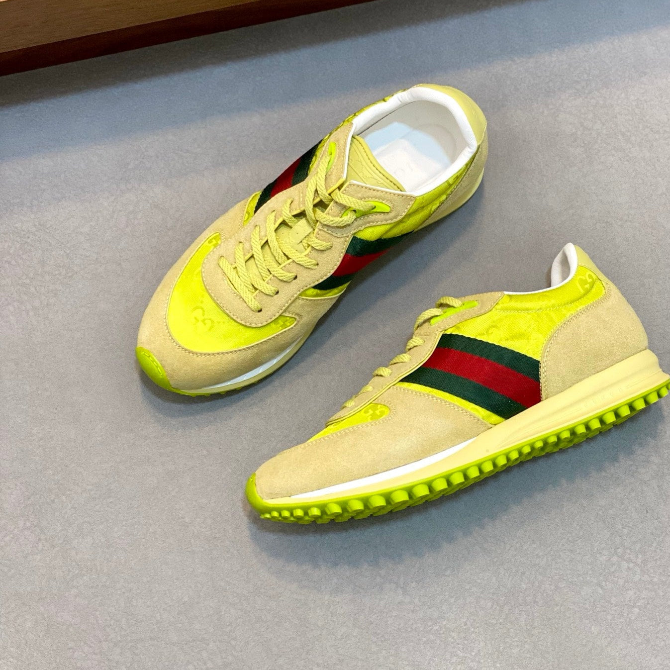 GG Men's Re-Motion Sneaker Green Suede Calfskin 709833