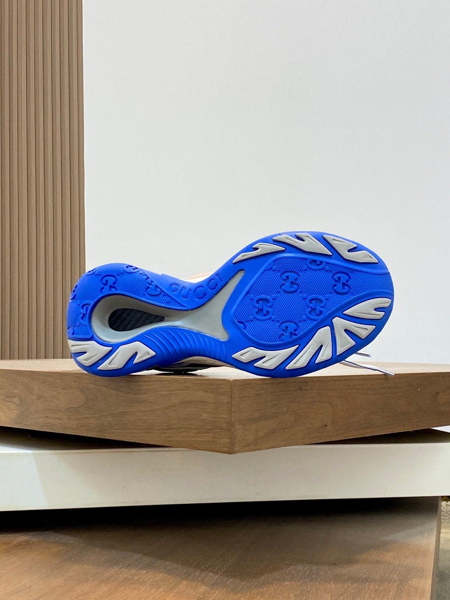 GG Men's 2.0 Sneakers Blue Grey Cowhide 720704