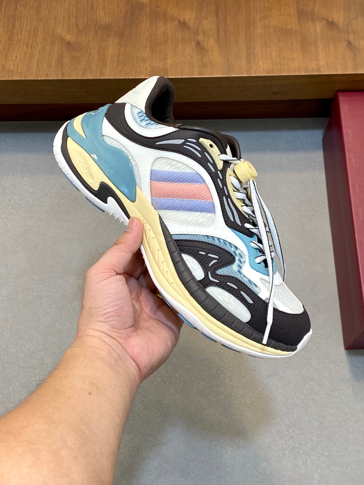 GG Men's 2.0 Sneakers Brown White Cowhide 720708