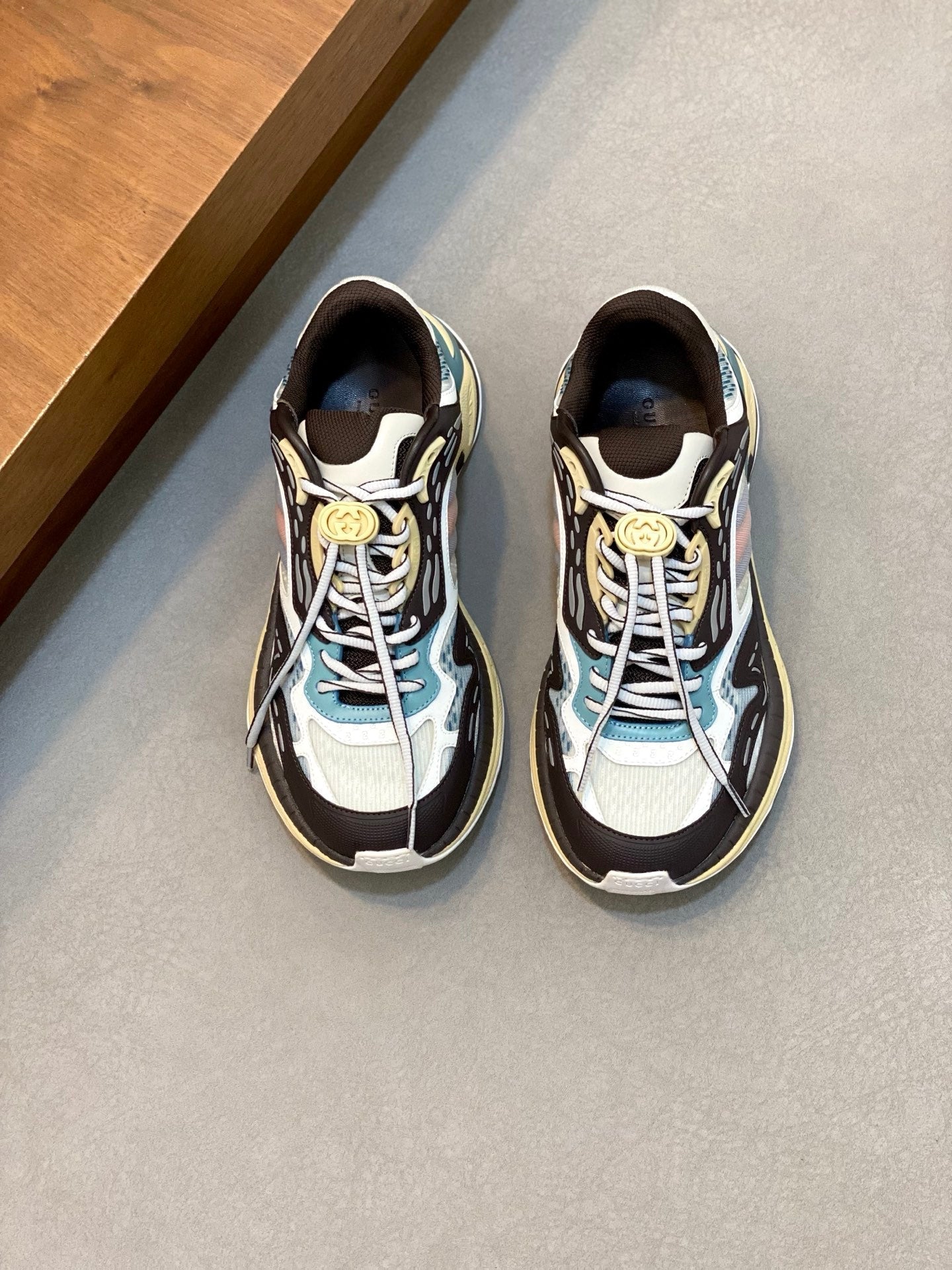 GG Men's 2.0 Sneakers Brown White Cowhide 720708