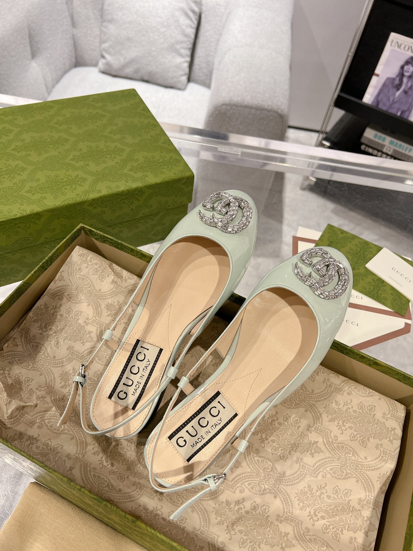 METALIC SLINGBACK FLATS IN PISTACHIO GREEN CALFSKIN