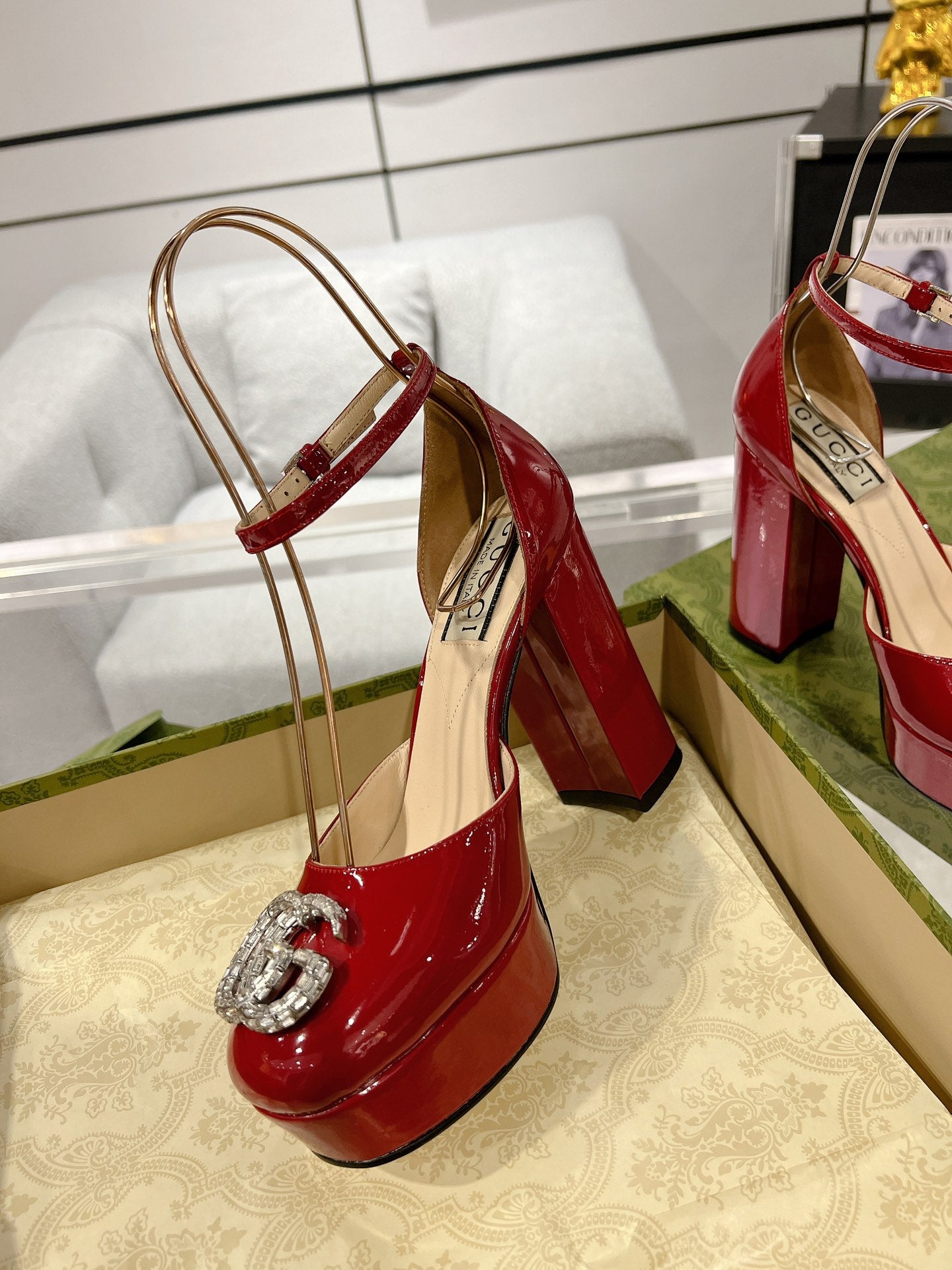 GG CRYSTALS PLATFORM PUMPS SCARLET CALFSKIN