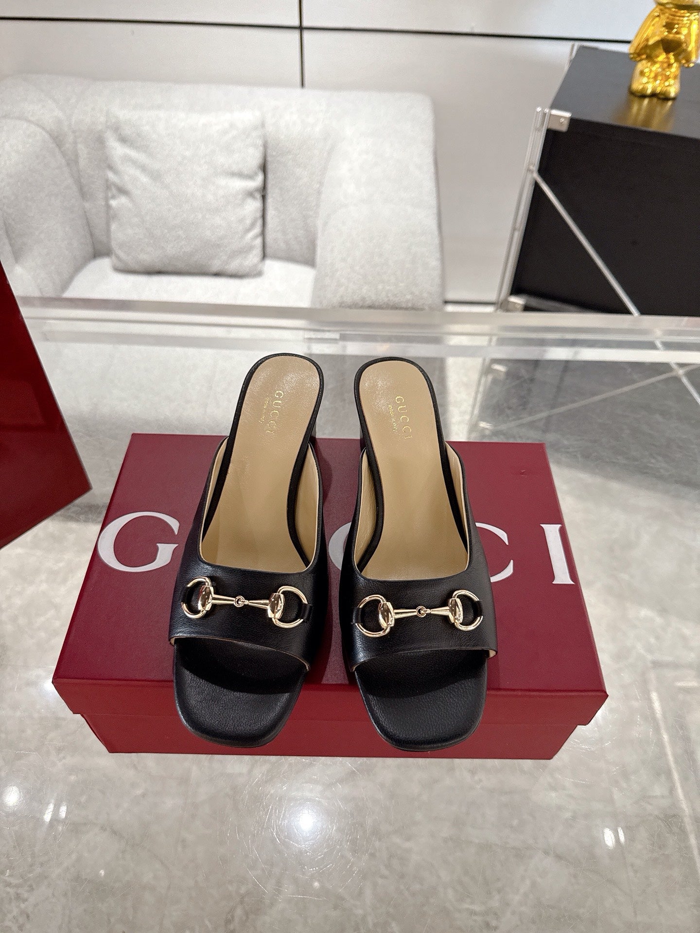 GC Horsebit Slide Black Cowhide 292404