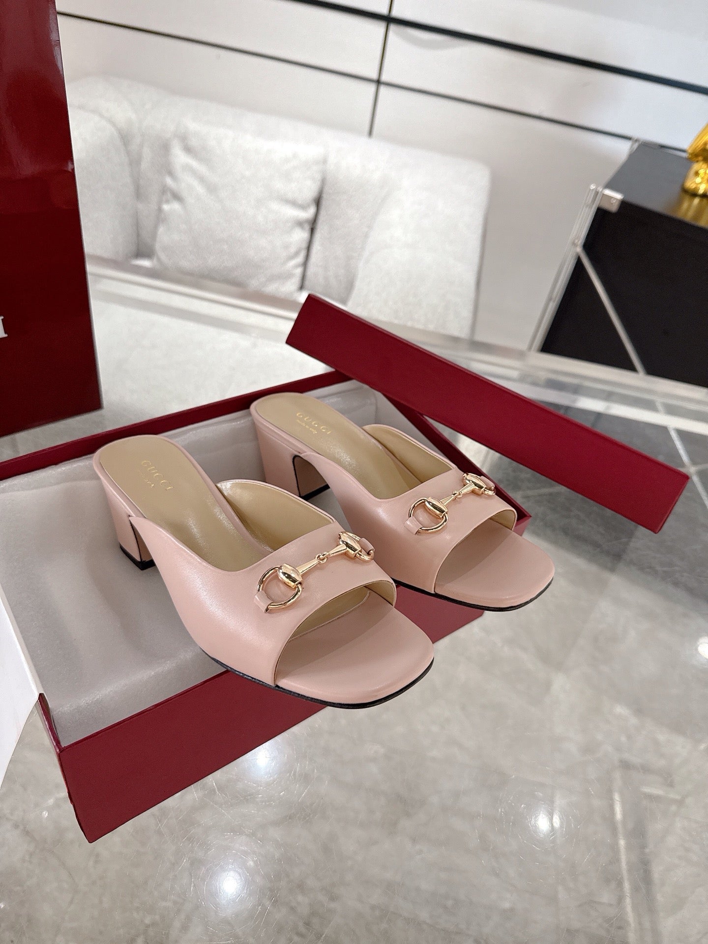 GC Horsebit Slide Pink Cowhide 292402