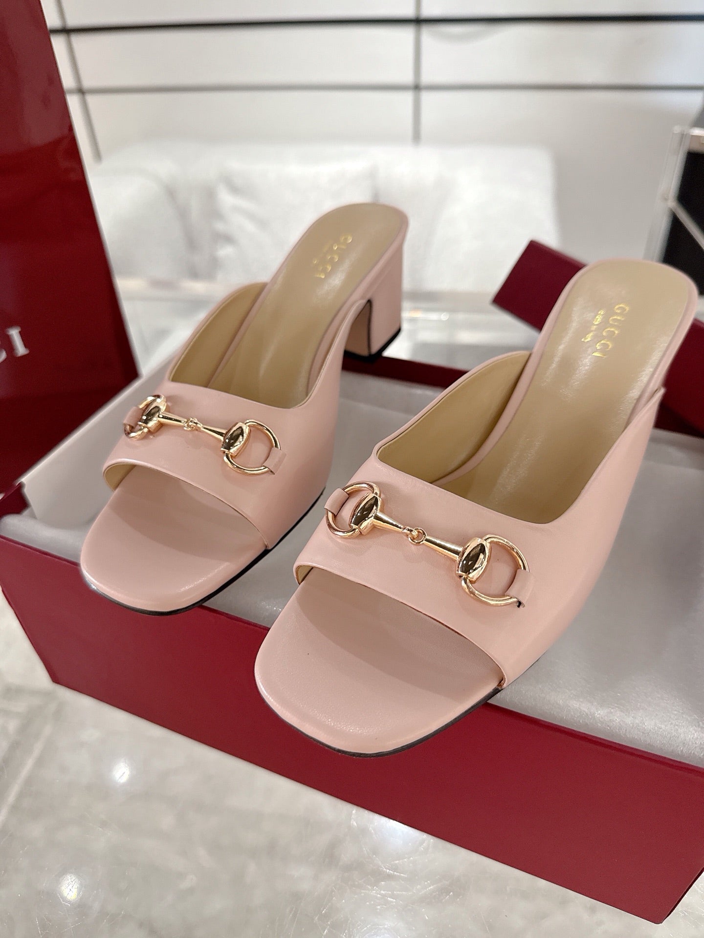 GC Horsebit Slide Pink Cowhide 292402