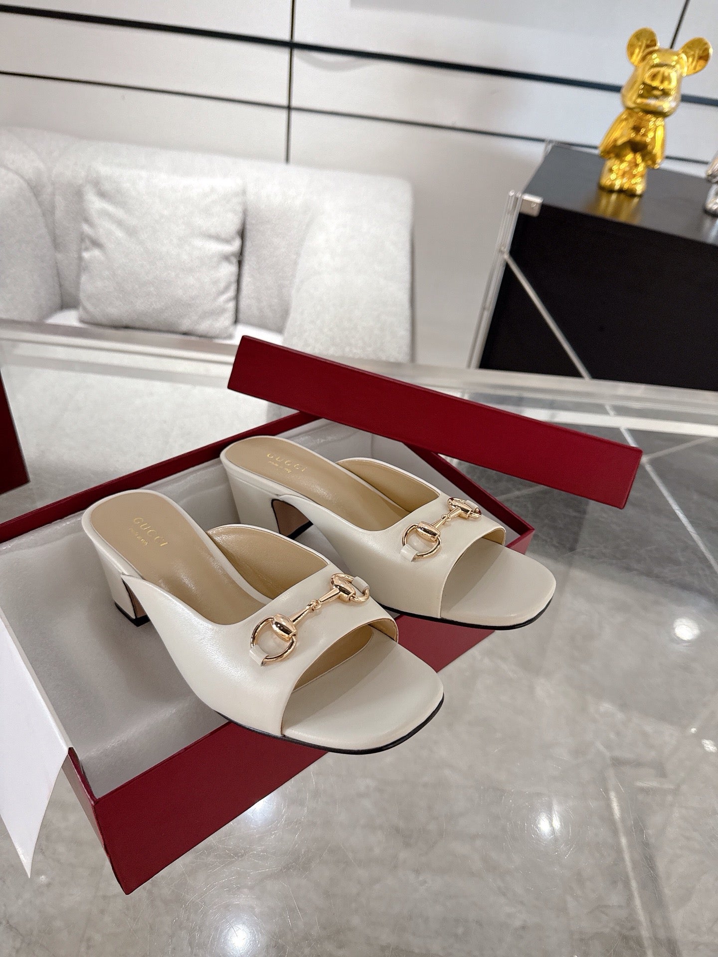 GC Horsebit Slide Ivory Cowhide 292403