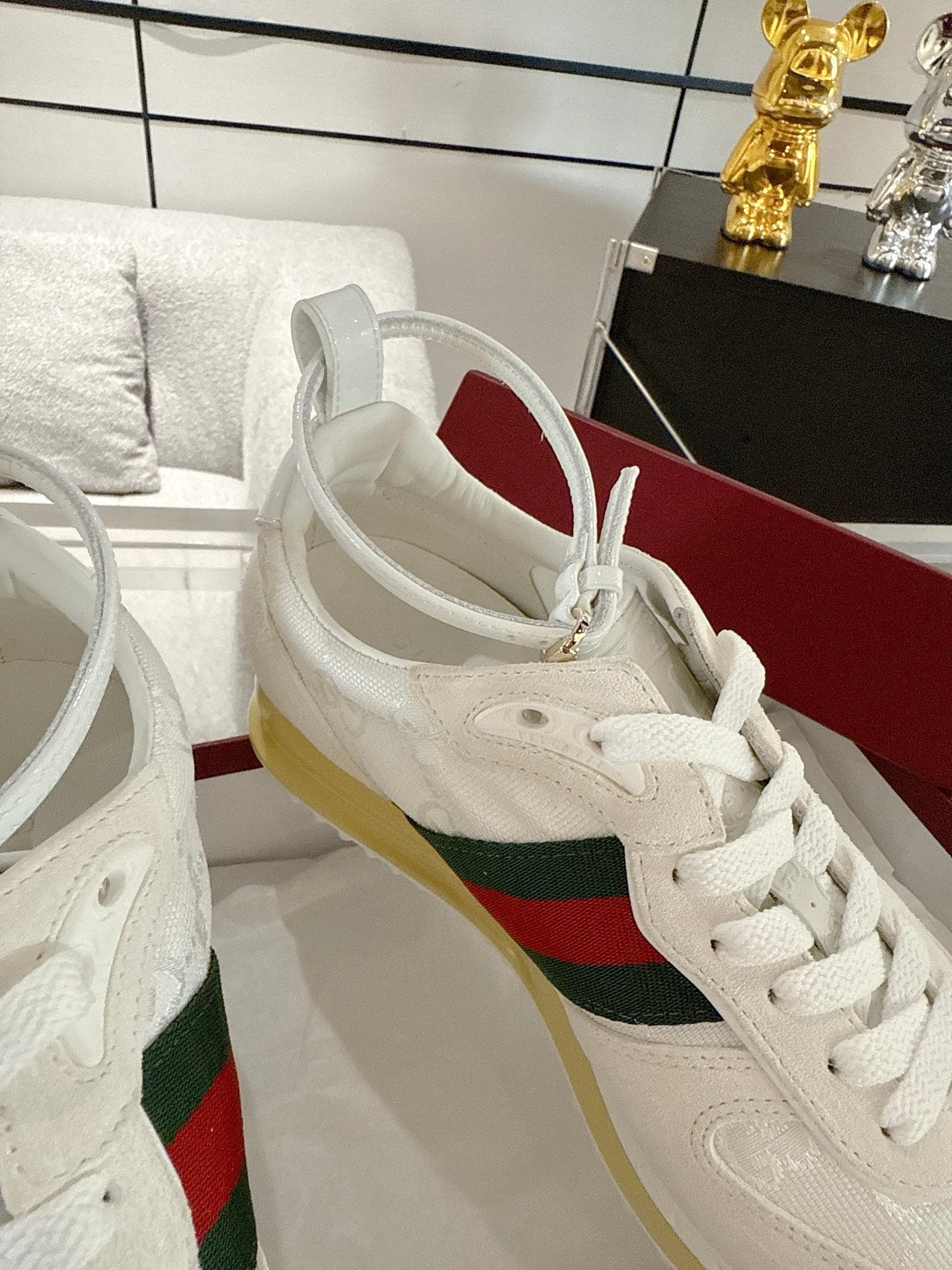 GC 2025 Re-Motion Sneaker White Suede Cowhide 292412