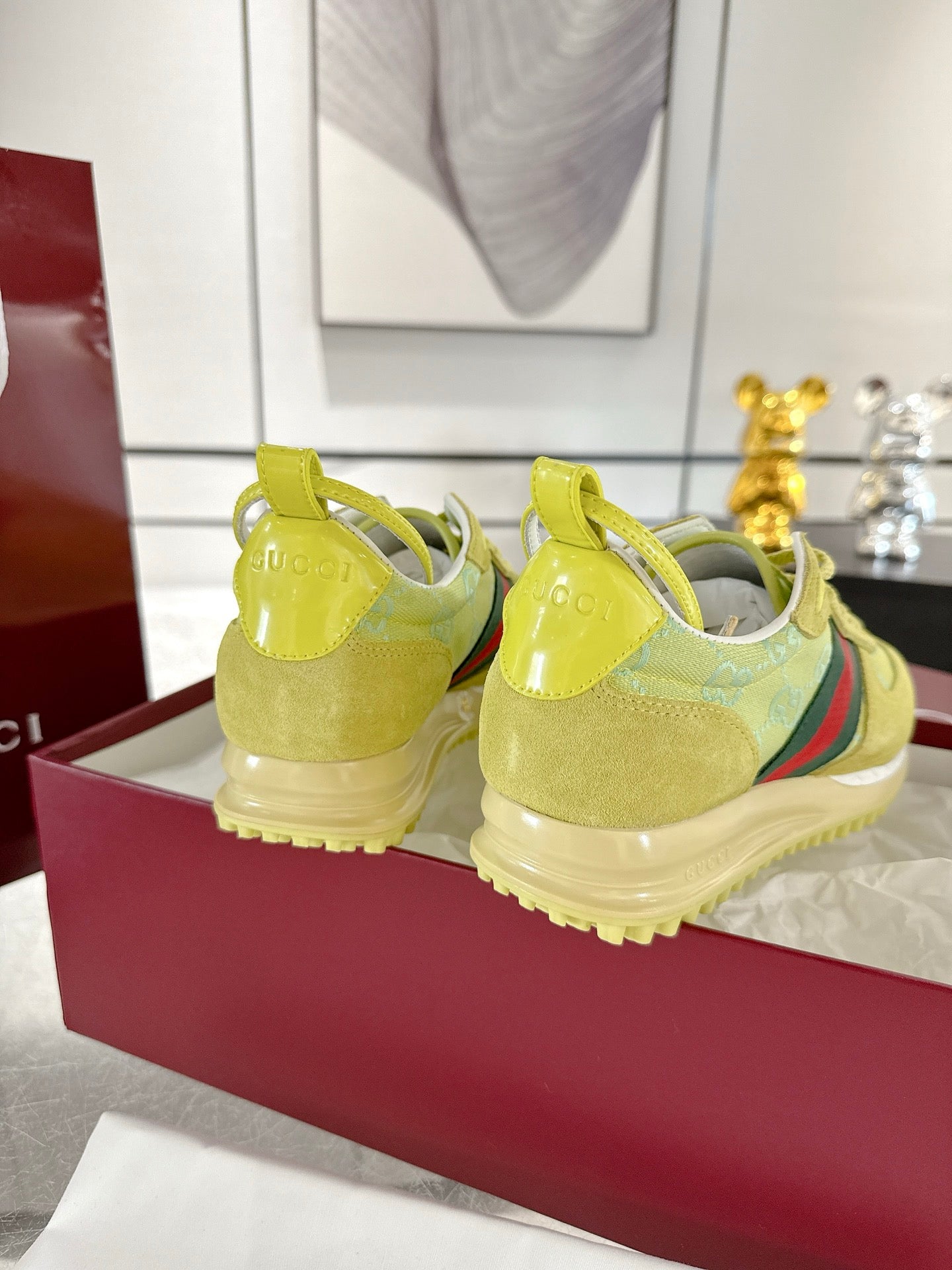 GC 2025 Re-Motion Sneaker Acid Green Suede Cowhide 292413