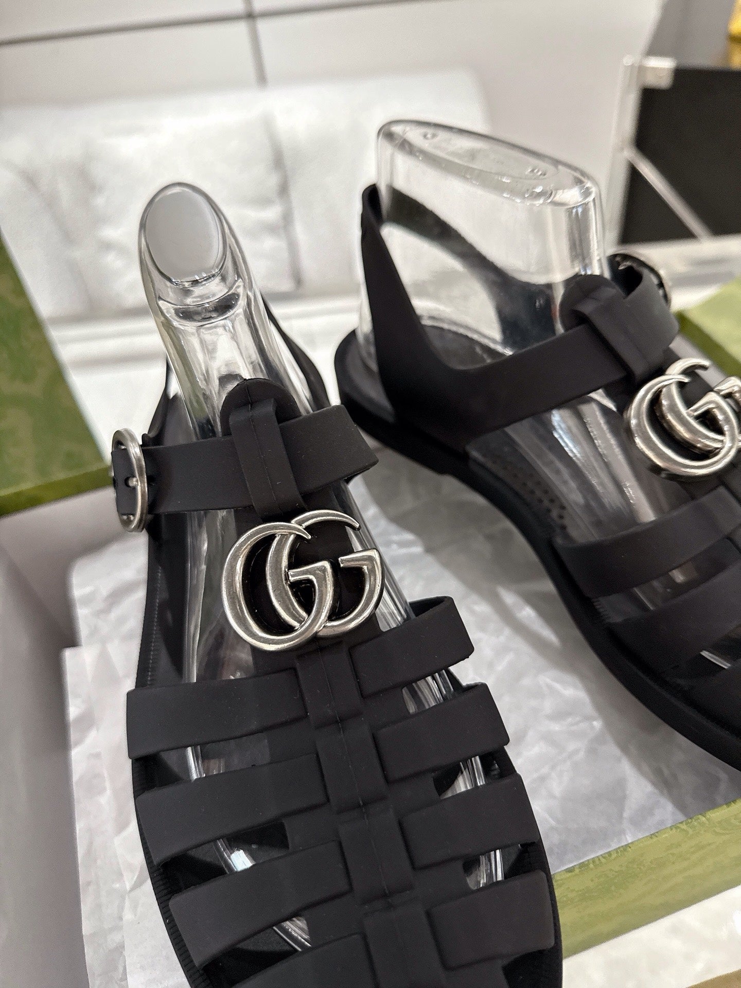 GC 25 Silver Double G Sandal Black Rubber 292433