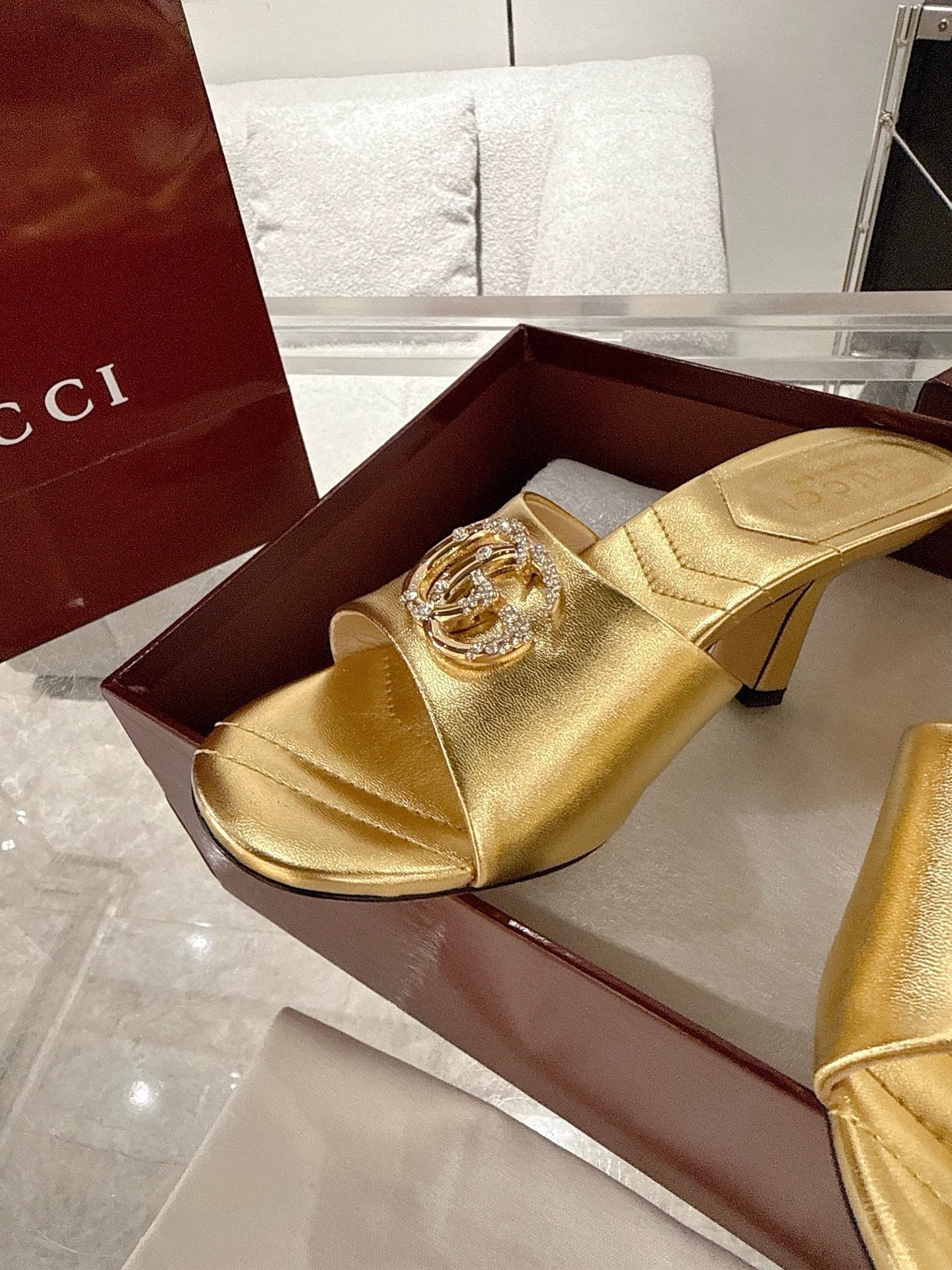 GC 2025 Double G High Heel Sandals Gold Sheepskin 292472