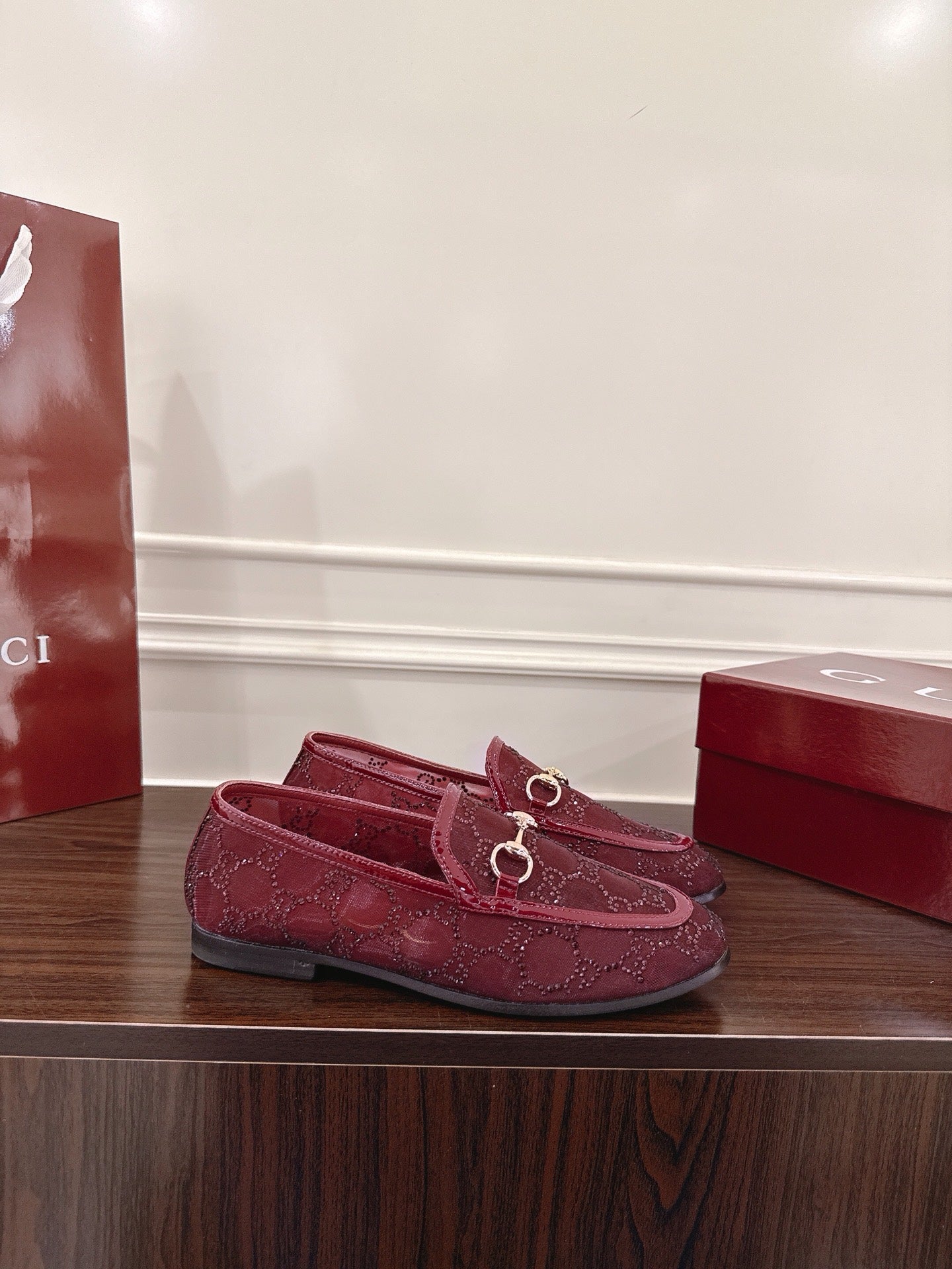 GG Jordaan Loafer Dark Red Mesh With Crystal