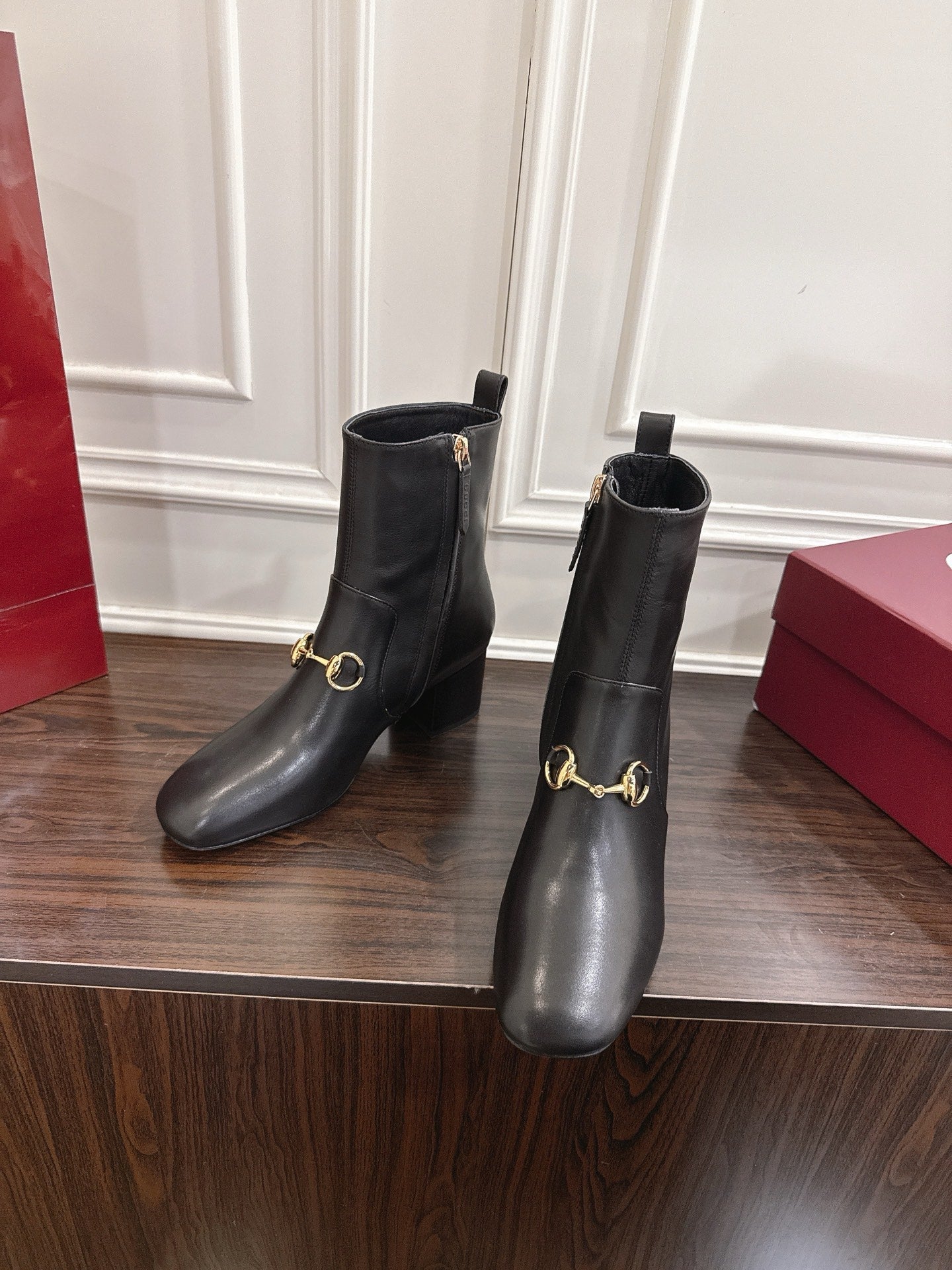 Gucci Horsebit Chunky Heel Ankle Boots Black Cowhide 490560