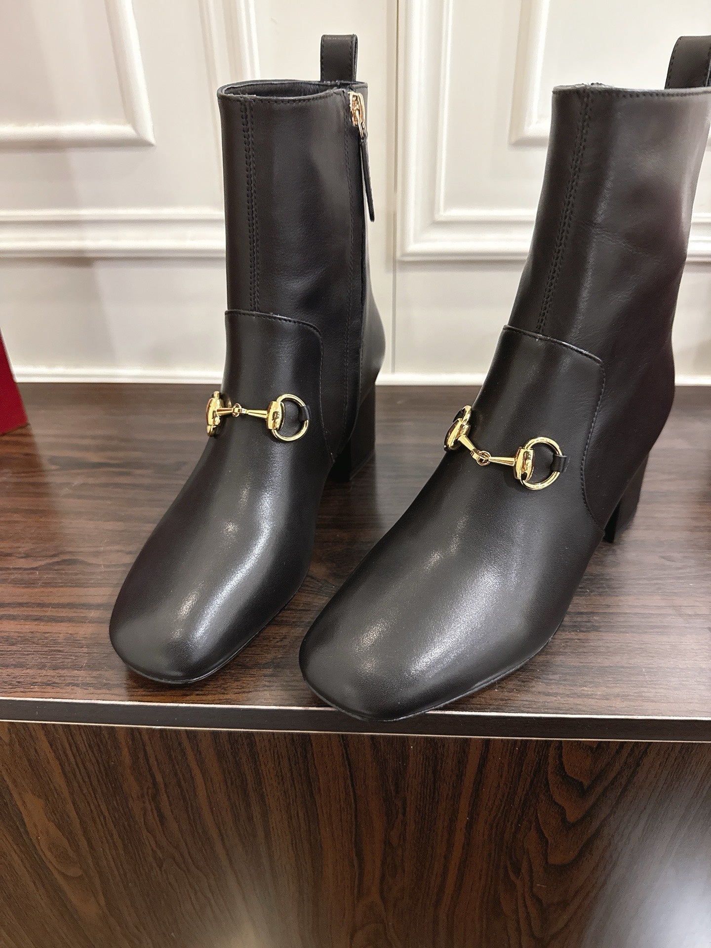 Gucci Horsebit Chunky Heel Ankle Boots Black Cowhide 490560