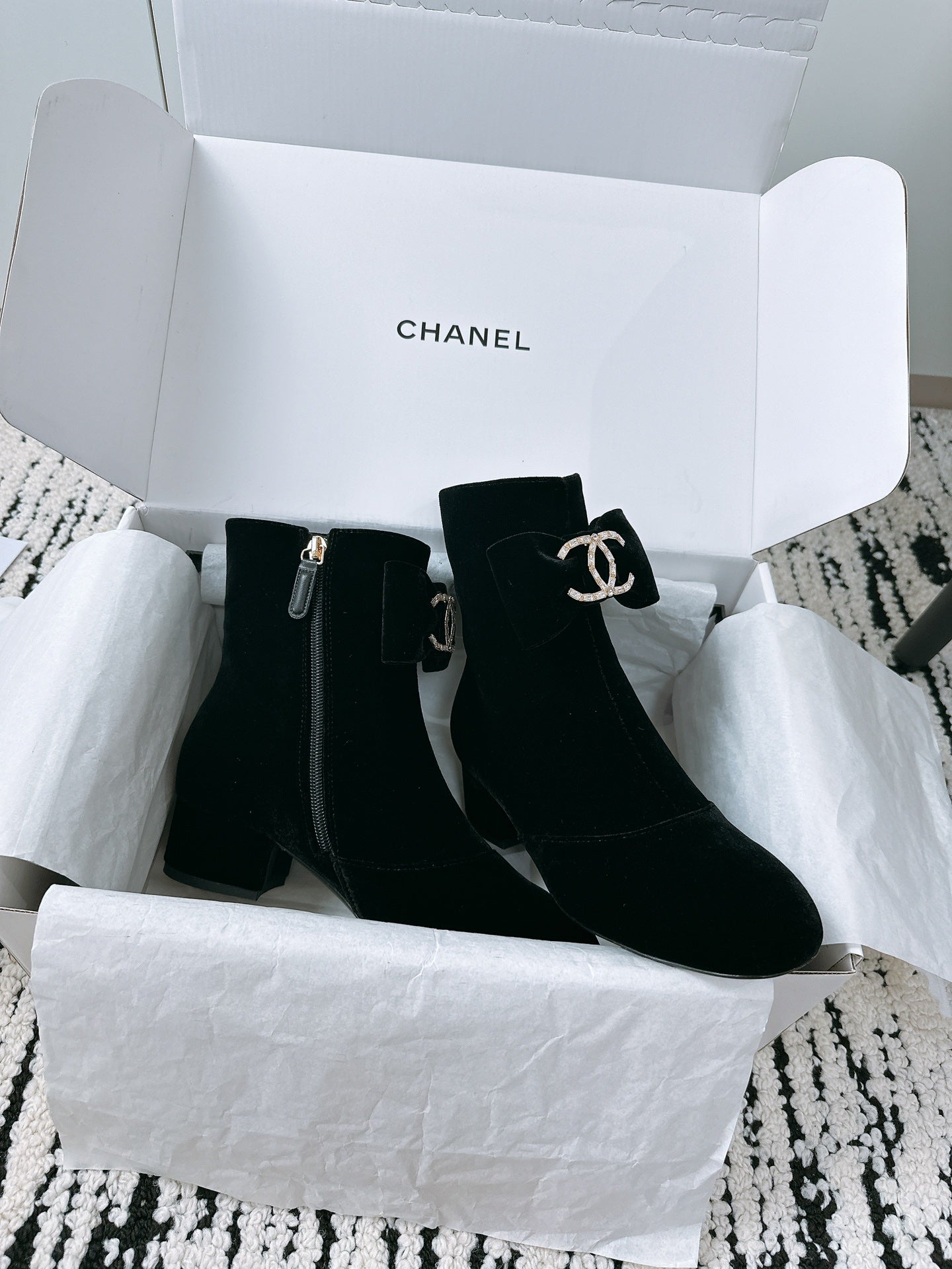 CC Ankle Boots In Black Velvet With Bow Tie 144659