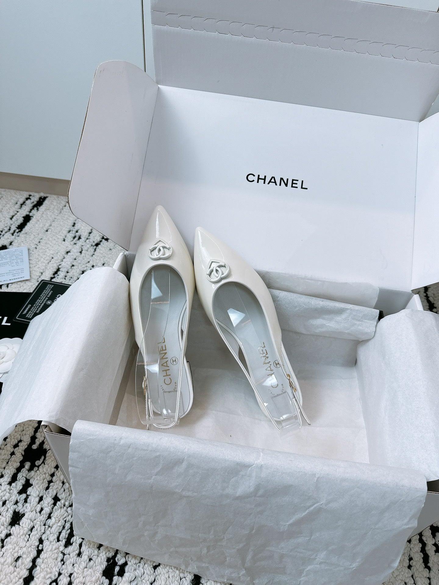 CC Slinback Flats In White Glossy Lambskin 144673