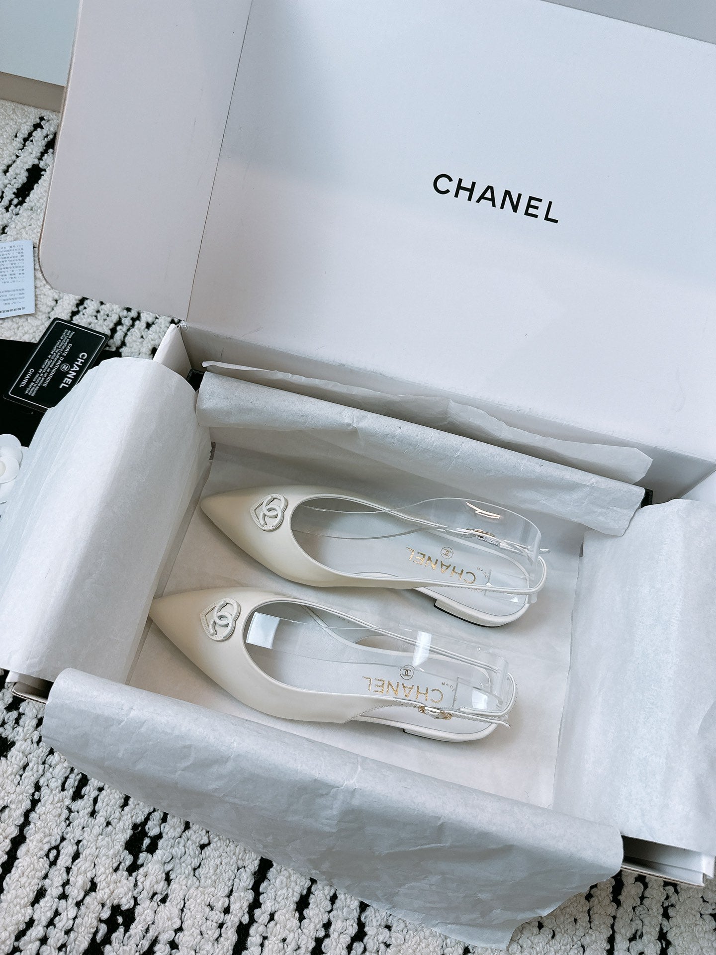 CC Slinback Flats In White Glossy Lambskin 144673