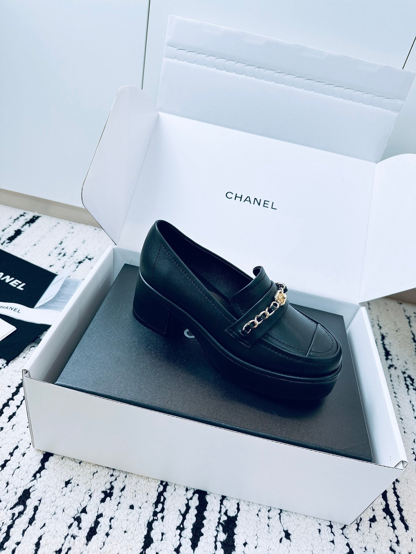 CC Moccasins 55mm In Black Lambskin With Chain  144479