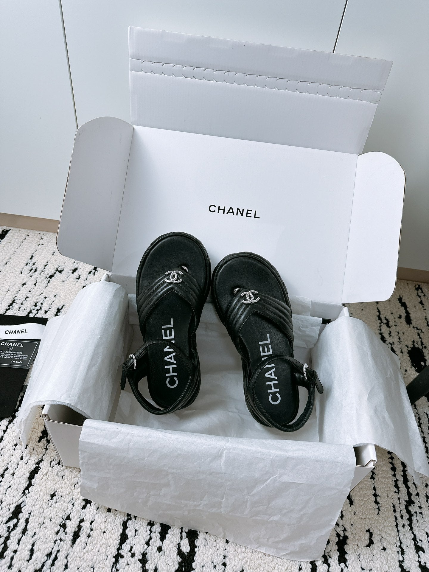 CC Sandals In Black Lambskin 144528