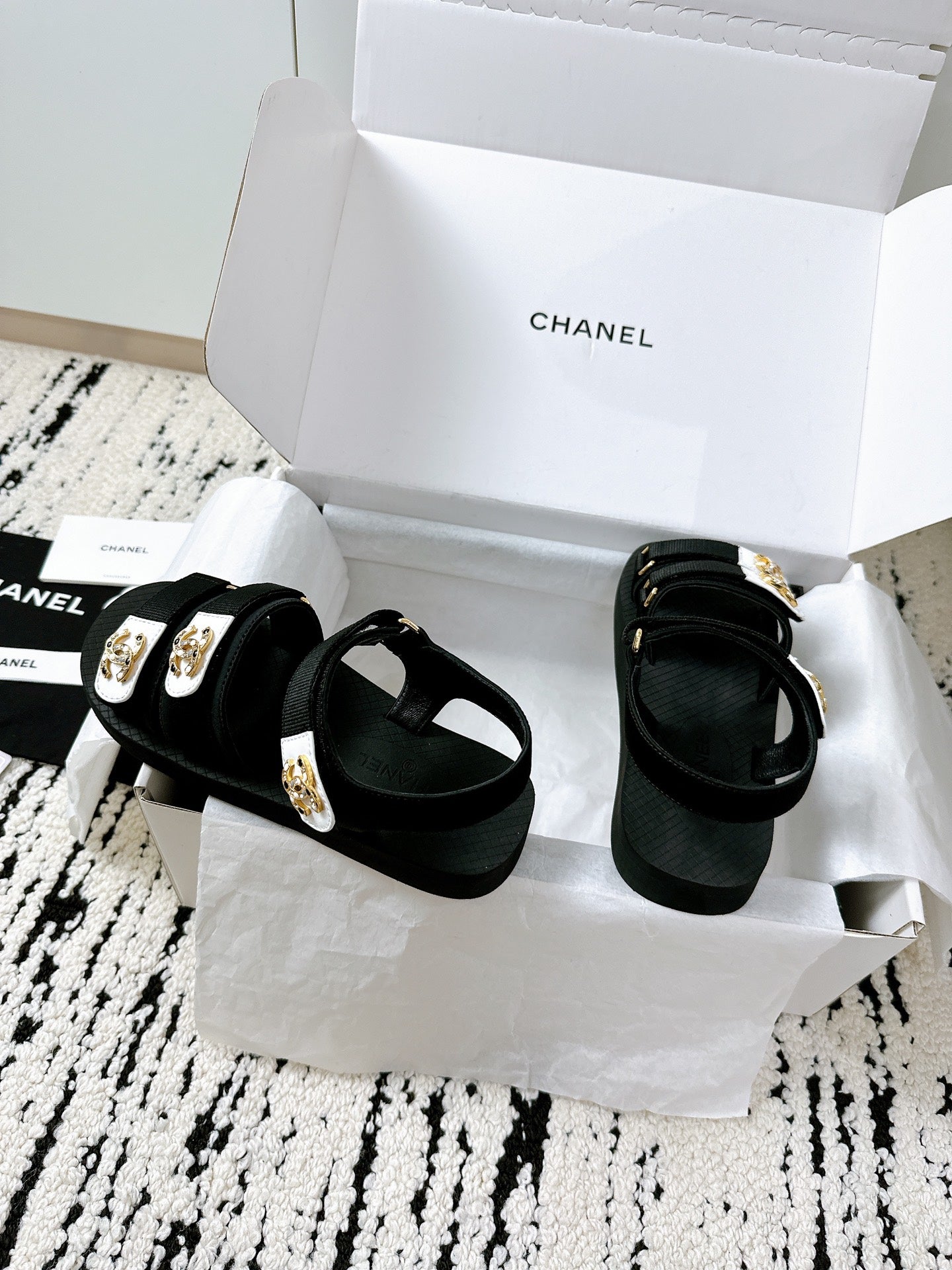 CC 25 Dad Sandals Black White Fabric Leather 300168