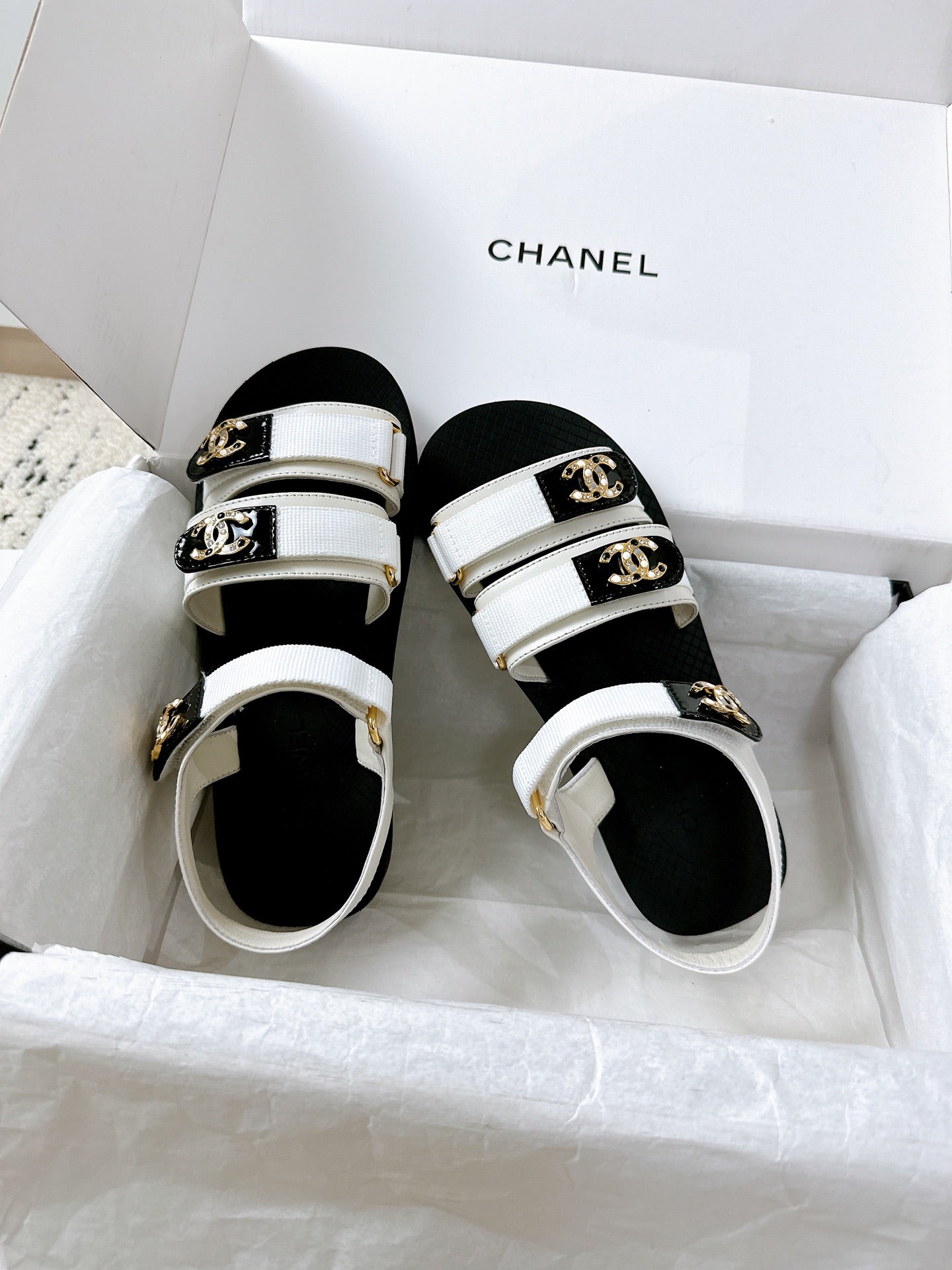 CC 25 Dad Sandals White Fabric Leather 300170