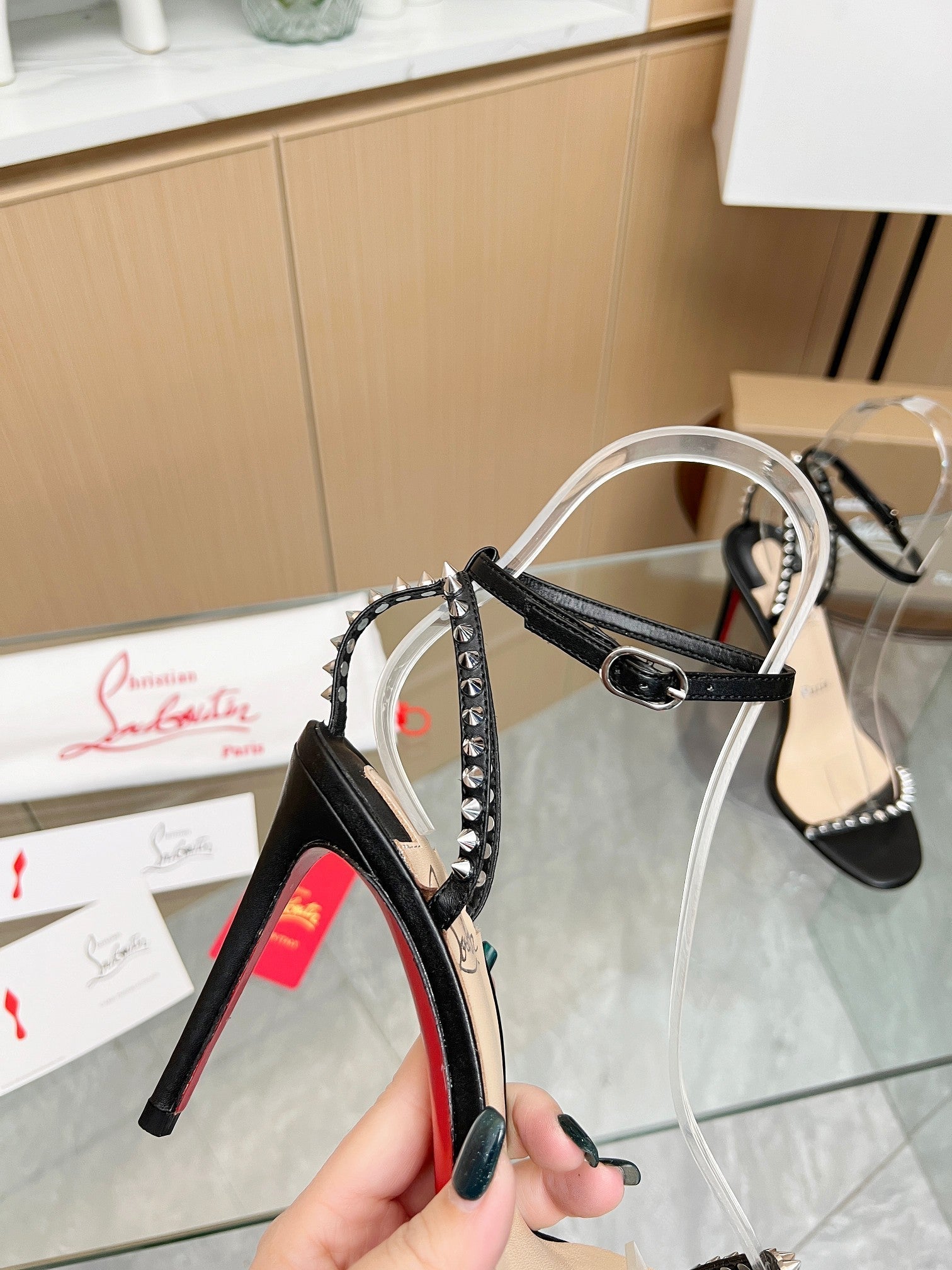 CL So Me 105 mm Strappy Sandals Black  Imported Rivets with Sheepskin 251021