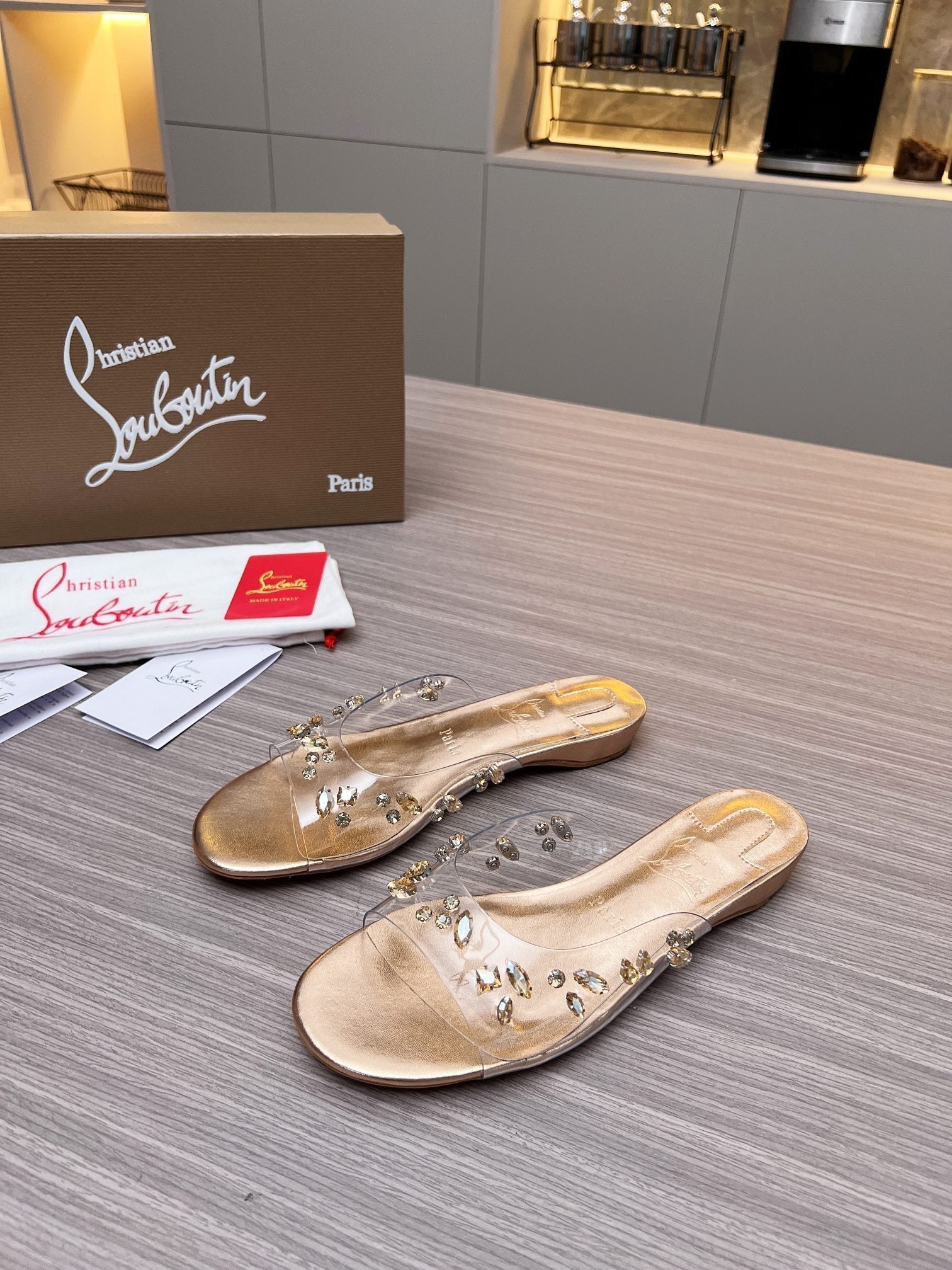 CL Slippers Gold PVC and Iridescent Nappa Leather 251048