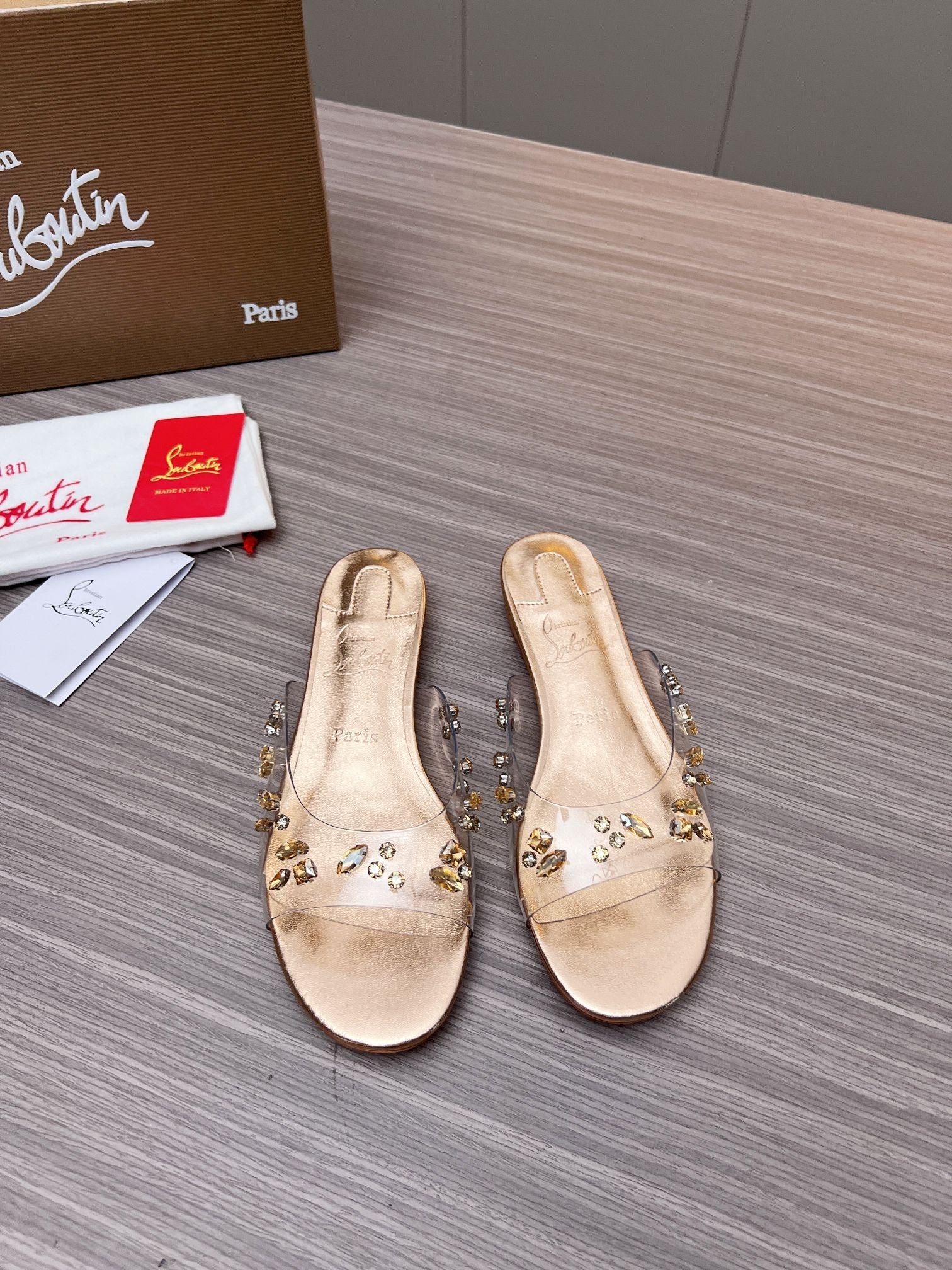 CL Slippers Gold PVC and Iridescent Nappa Leather 251048