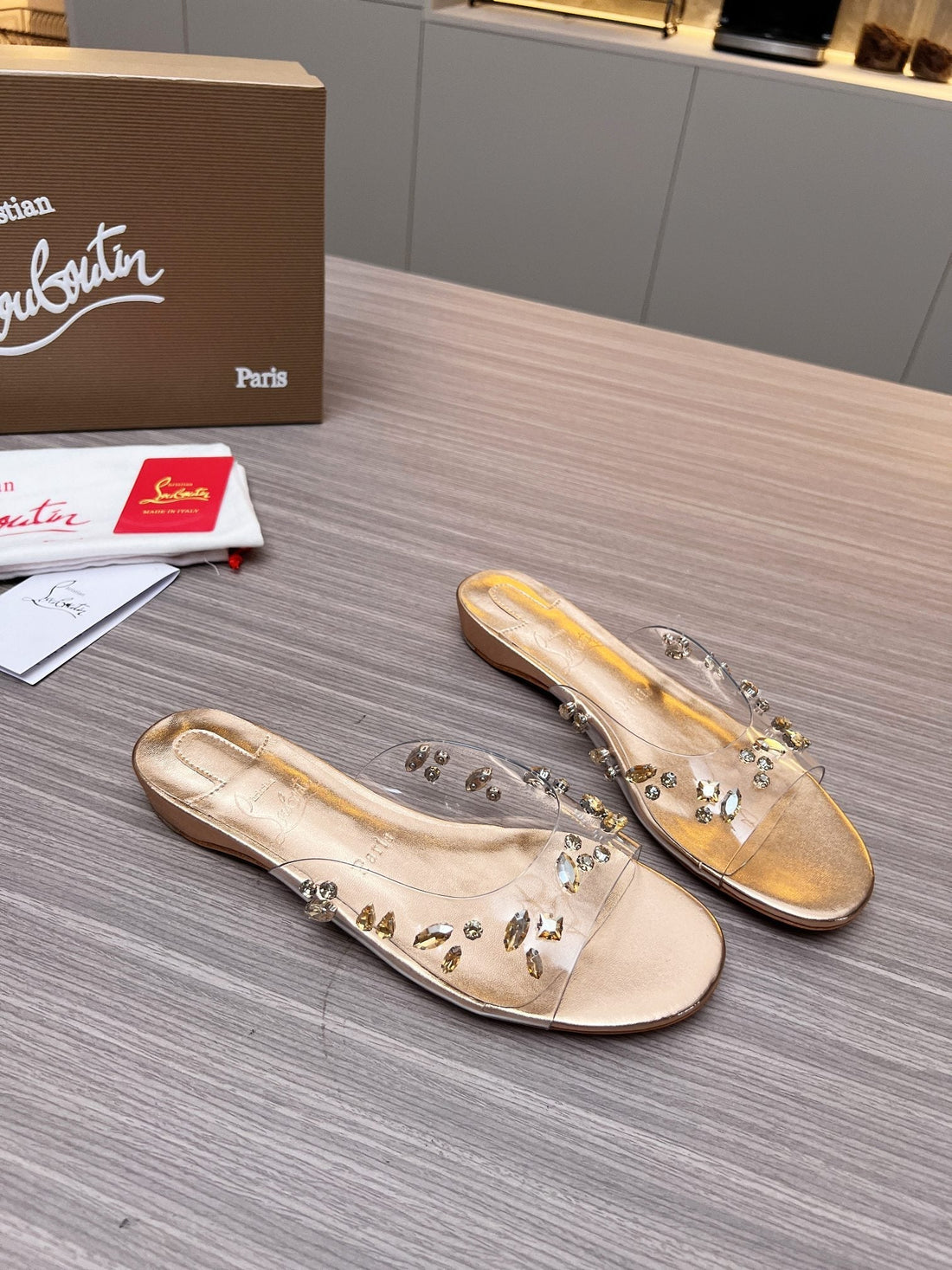 CL Slippers Gold PVC and Iridescent Nappa Leather 251048