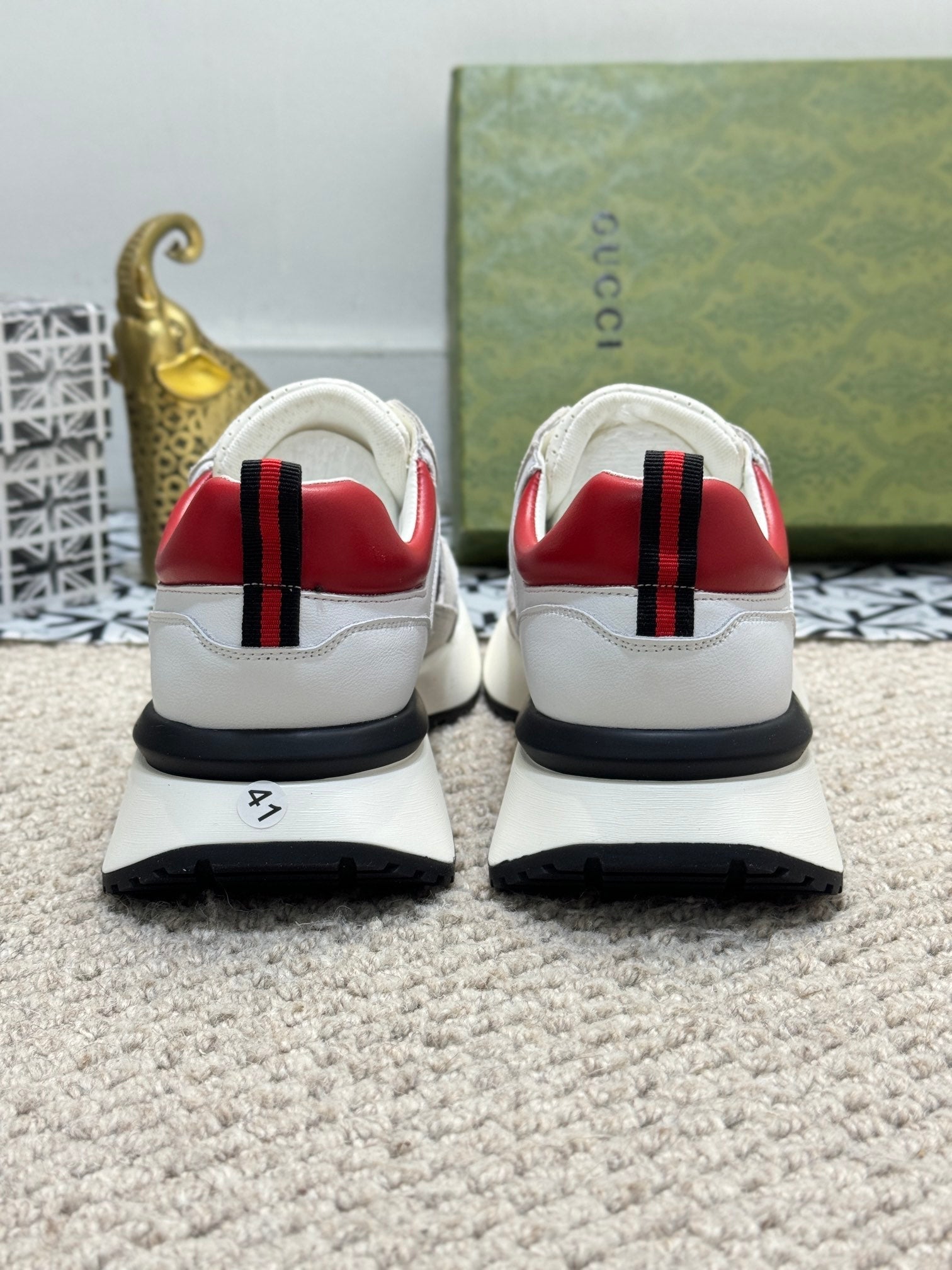 GG Men's Sneaker White Grey Sheepskin 524702