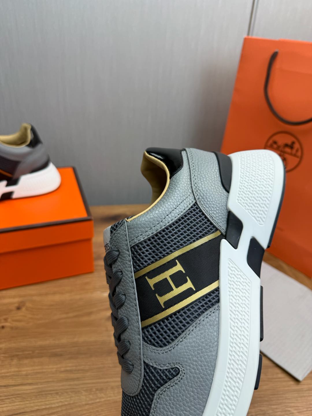 HM Men's Sneaker Grey Mesh Cowhide 519227