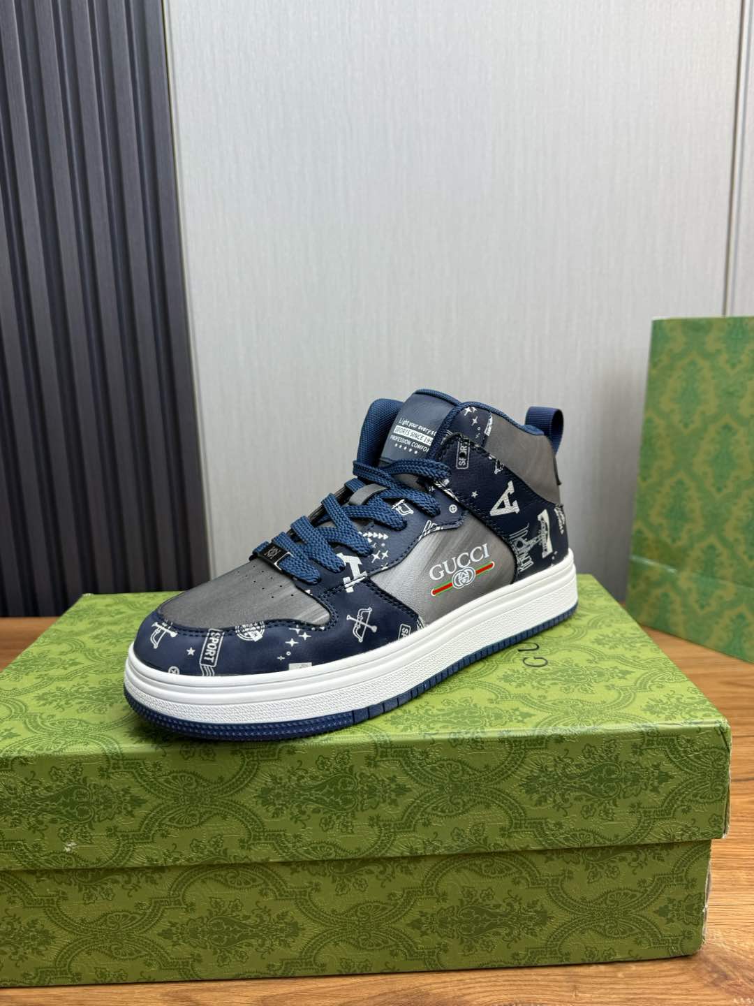 GG Men's Sneaker Navy Blue Cowhide 527700