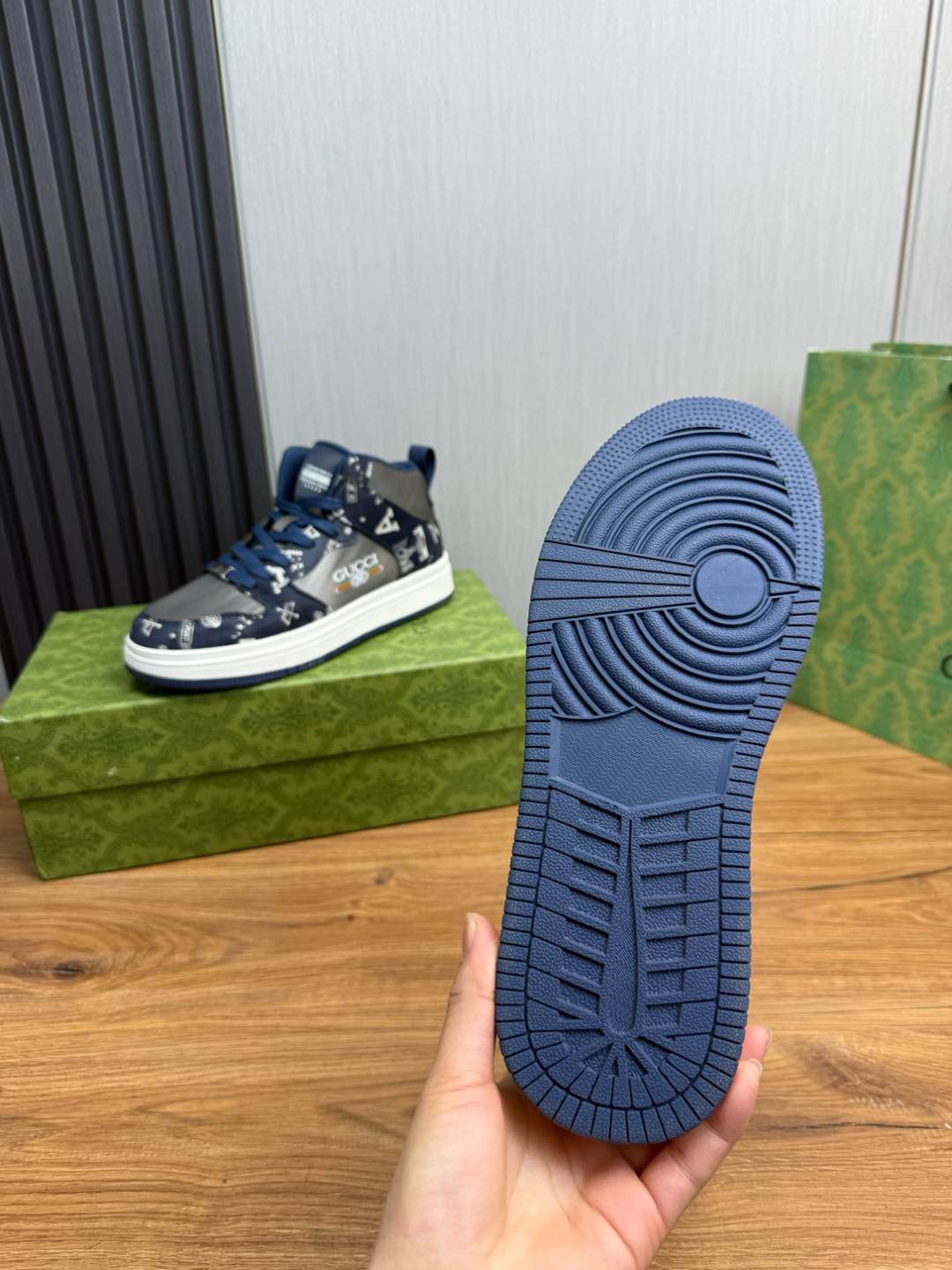 GG Men's Sneaker Navy Blue Cowhide 527700