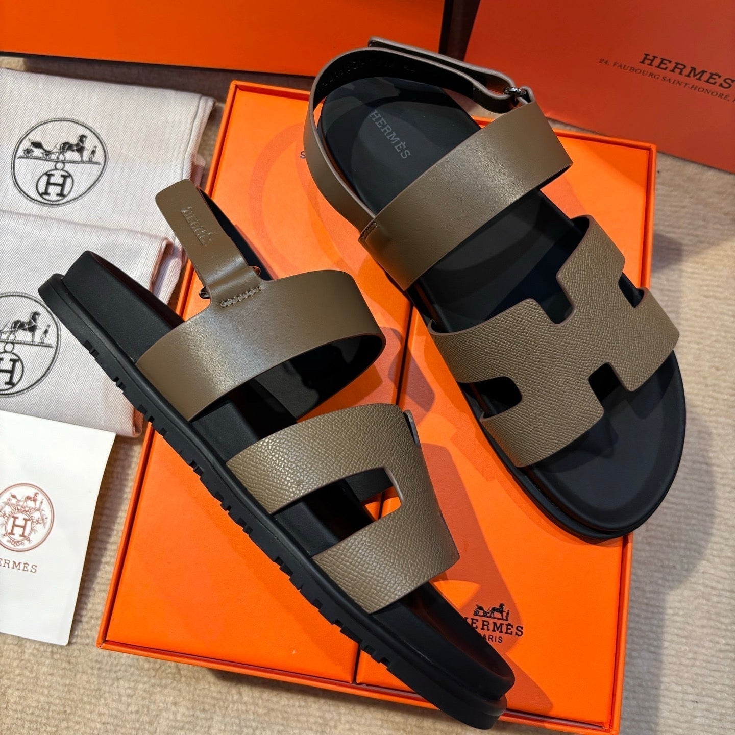 HM Men's 25 Chypre Sandals Brown Calfskin 673758