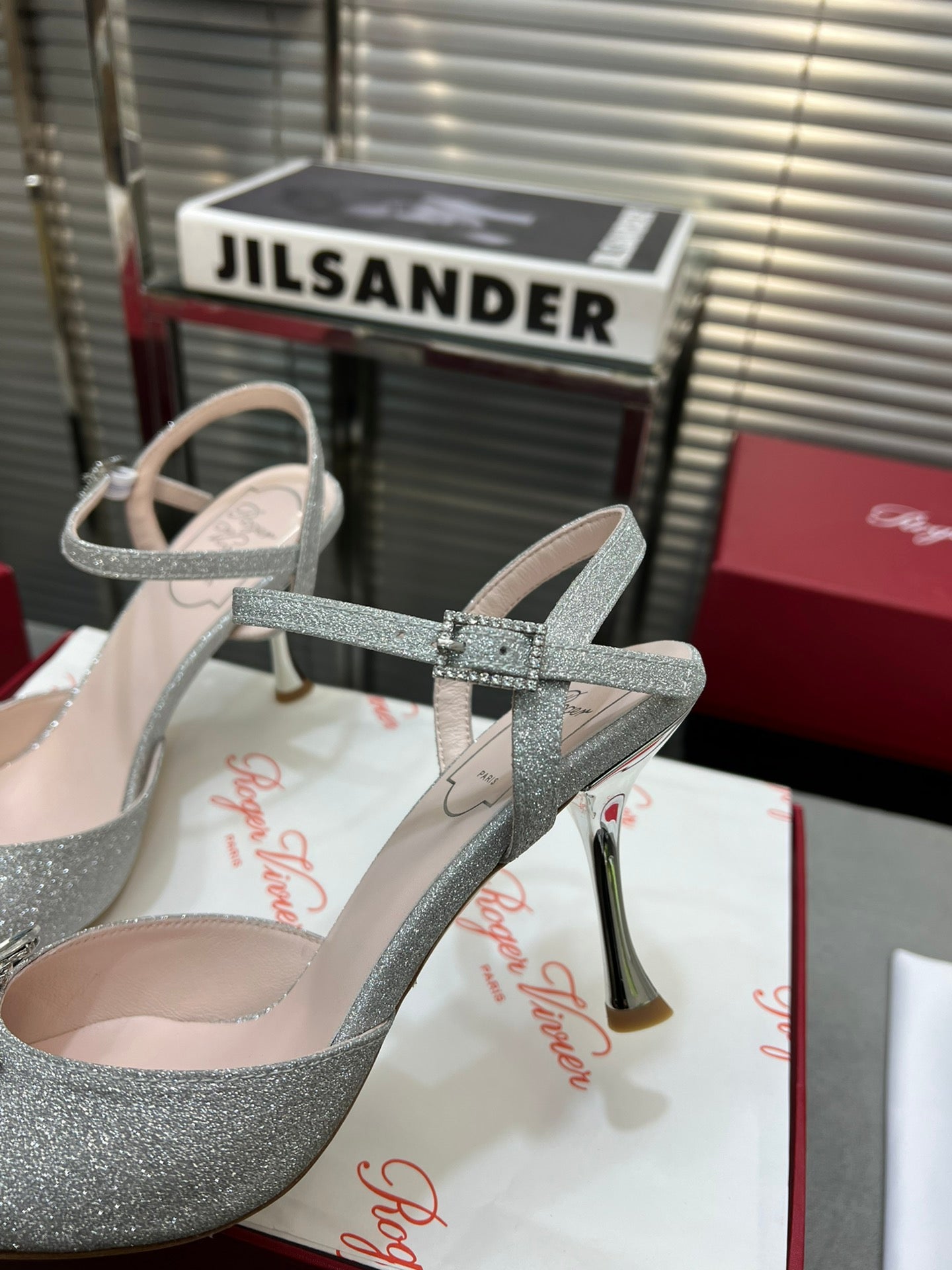 Flower Strass Buckle Slingback Pump 90 Grey Crystal Satin