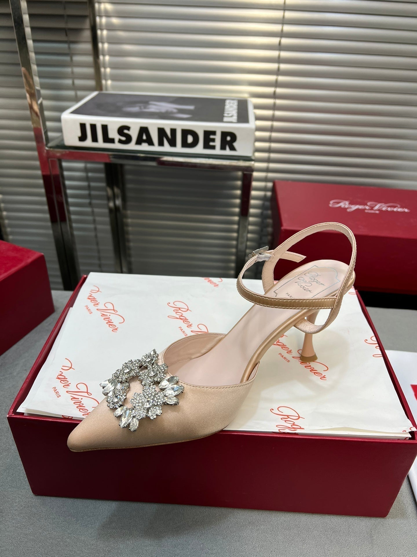 Flower Strass Buckle Slingback Pump 90 Beige Satin