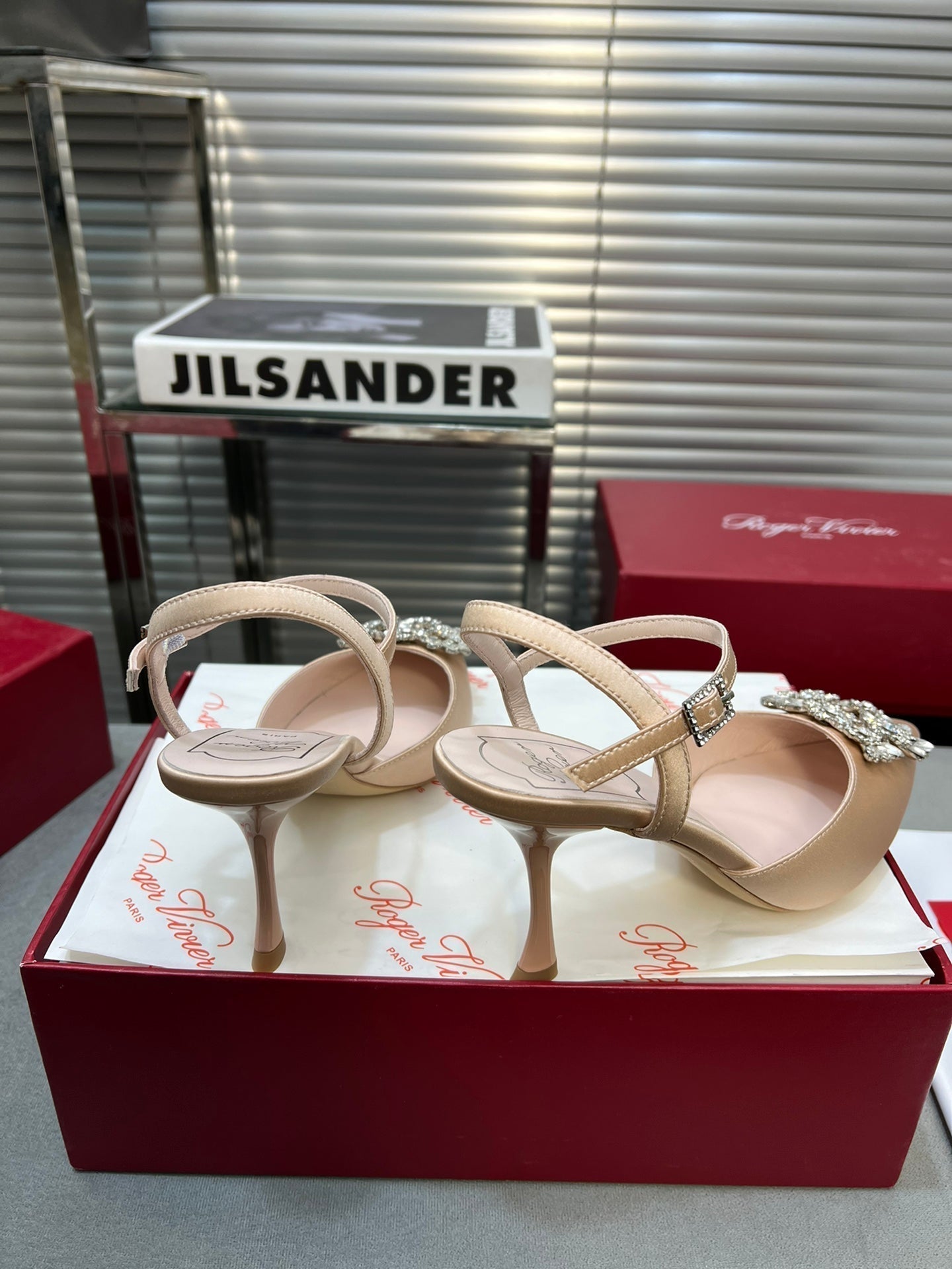 Flower Strass Buckle Slingback Pump 90 Beige Satin