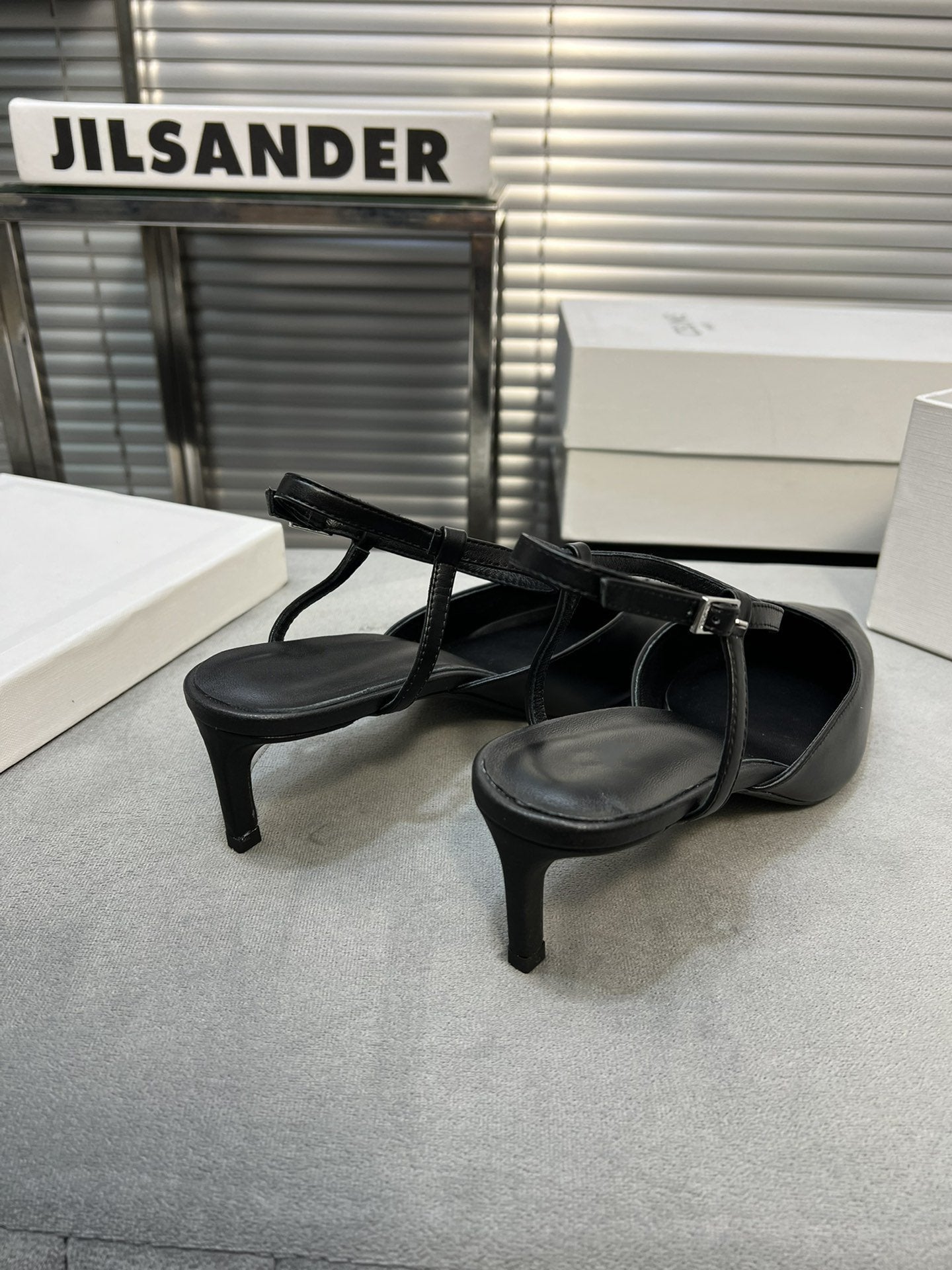 cl kitten 50 with metal toe black calfskin