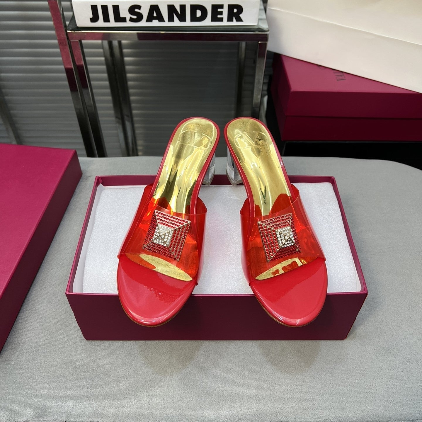 Heeled Sandals 6cm with Crystal Square Buckle Gold and Red