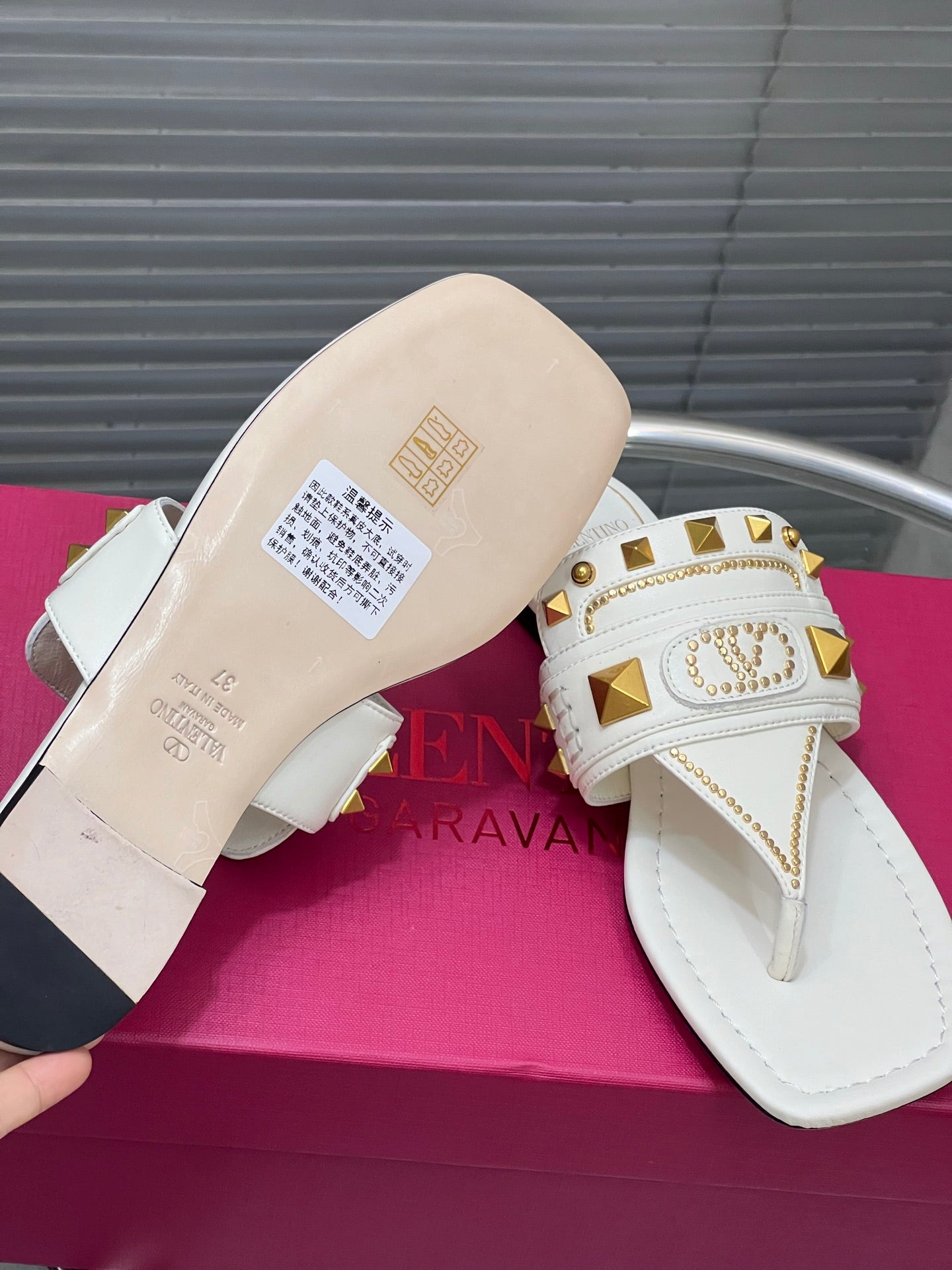 VT Rockstud Thong Sandals White Cowhide