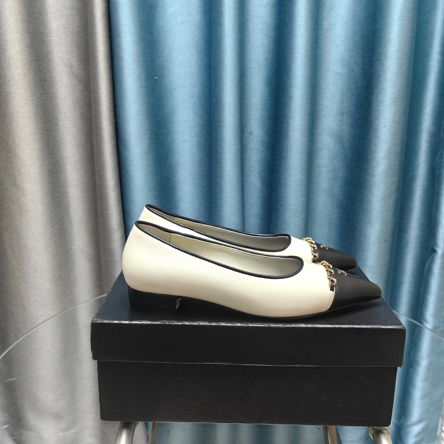 CC Ballet Flats White Chain Lambskin